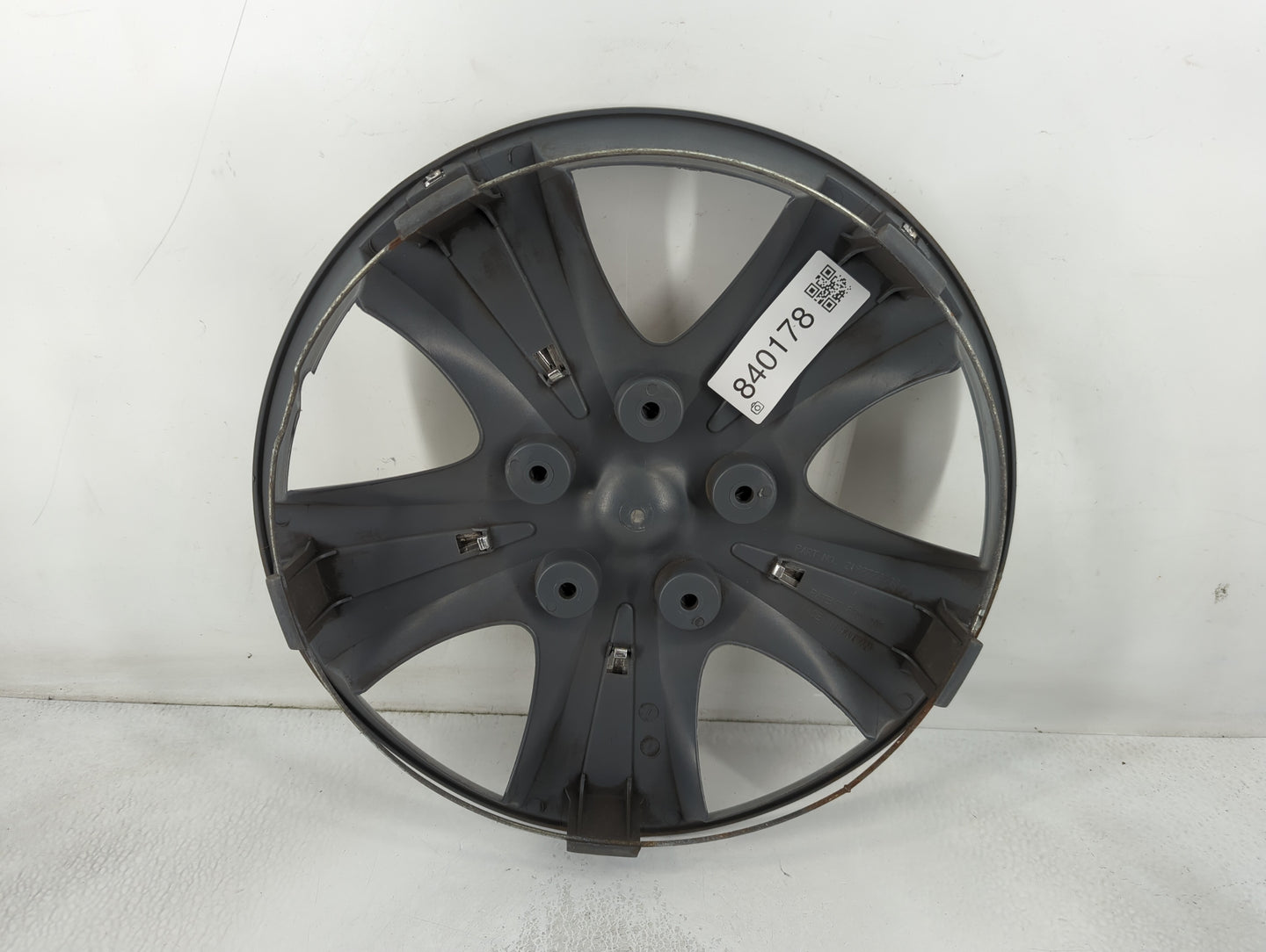 2003 Chrysler Sebring Hubcap Wheel Cover - Oemusedautoparts1.com