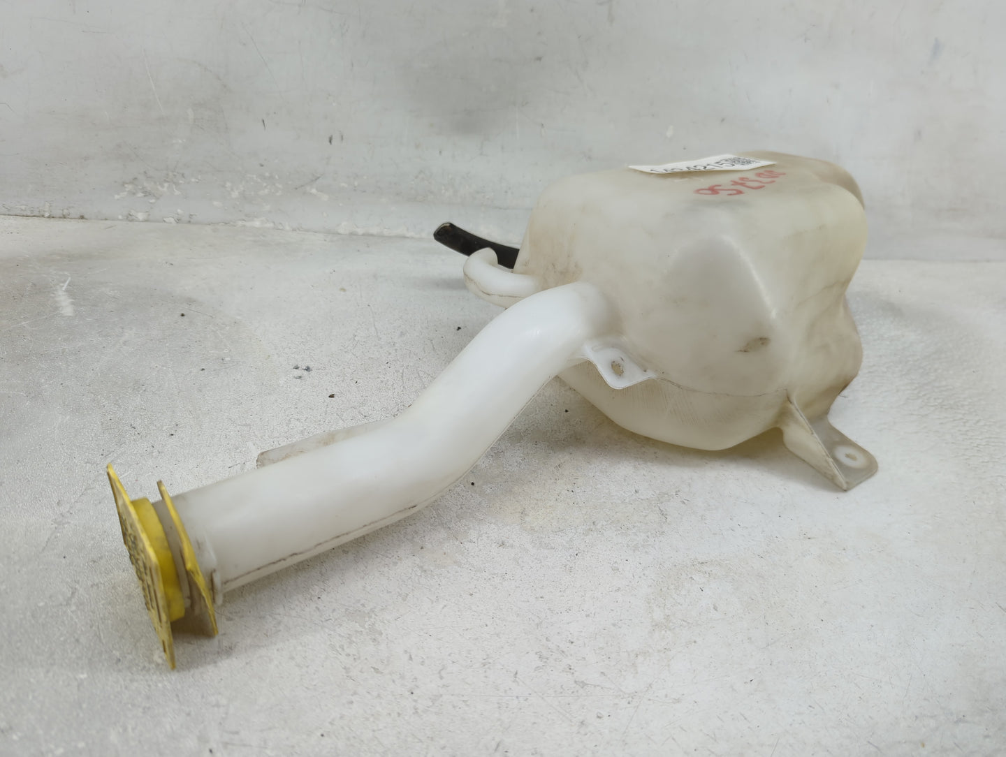 2001 Town & Country Windshield Washer Fluid Reservoir Bottle Oem - Oemusedautoparts1.com