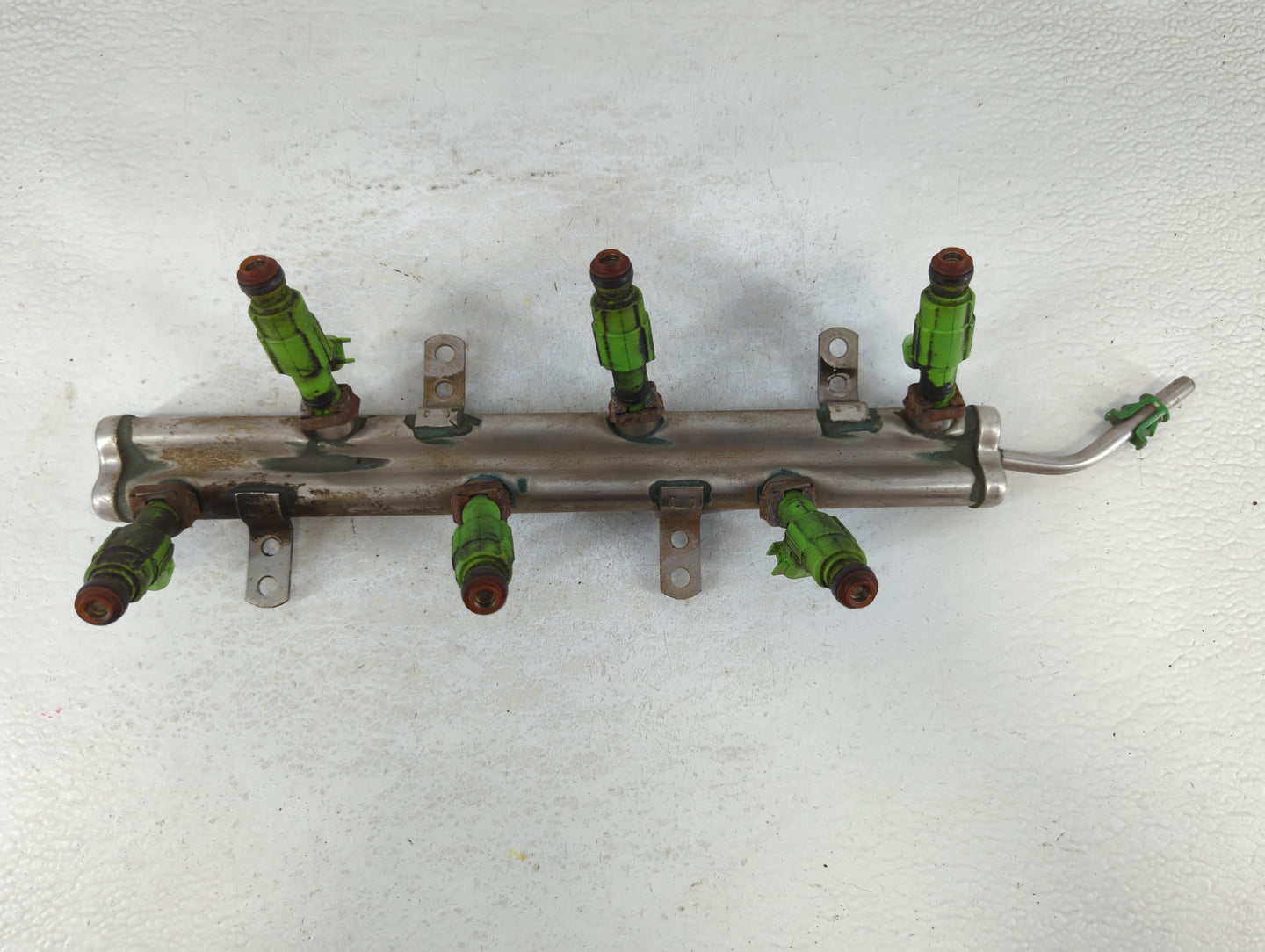 2003 Chrysler Town & Country Fuel Injectors P/N:04861 498AD Fits OEM Used Auto Parts - Oemusedautoparts1.com