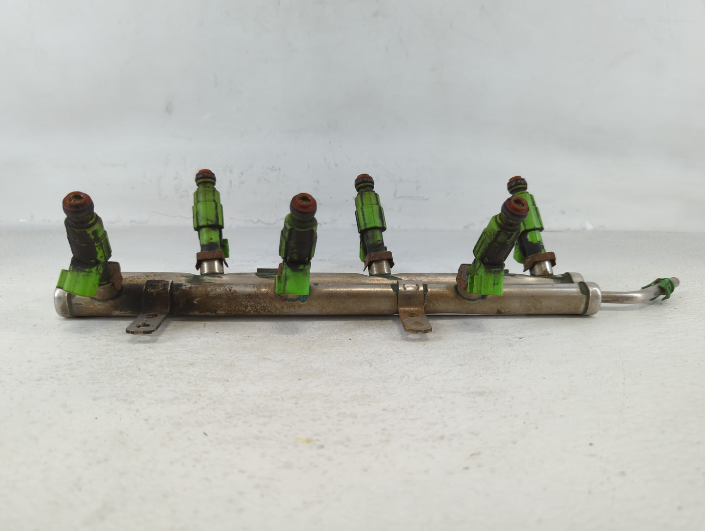 2003 Chrysler Town & Country Fuel Injectors P/N:04861 498AD Fits OEM Used Auto Parts - Oemusedautoparts1.com