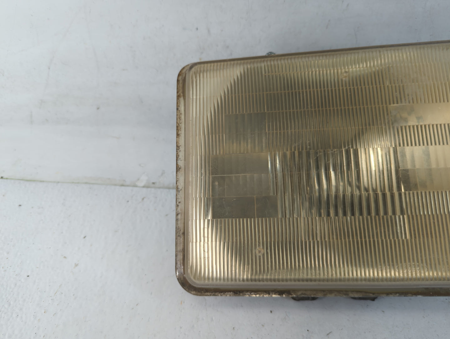 2001 Chrysler Town & Country Driver Left Oem Head Light Headlight Lamp - Oemusedautoparts1.com