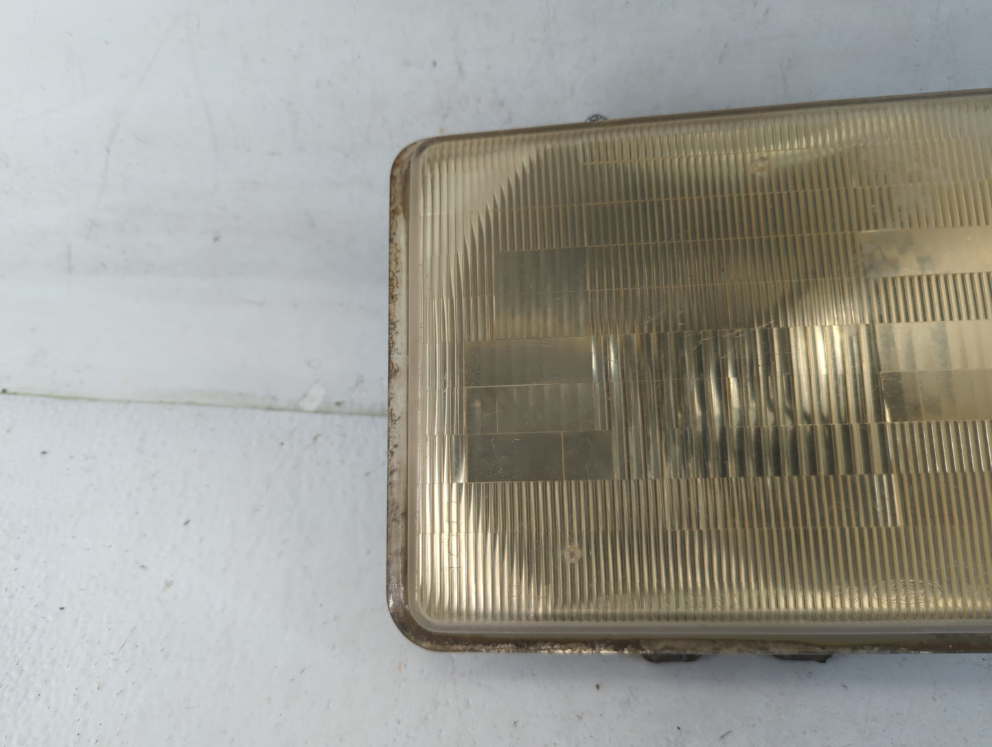 2001 Chrysler Town & Country Driver Left Oem Head Light Headlight Lamp - Oemusedautoparts1.com