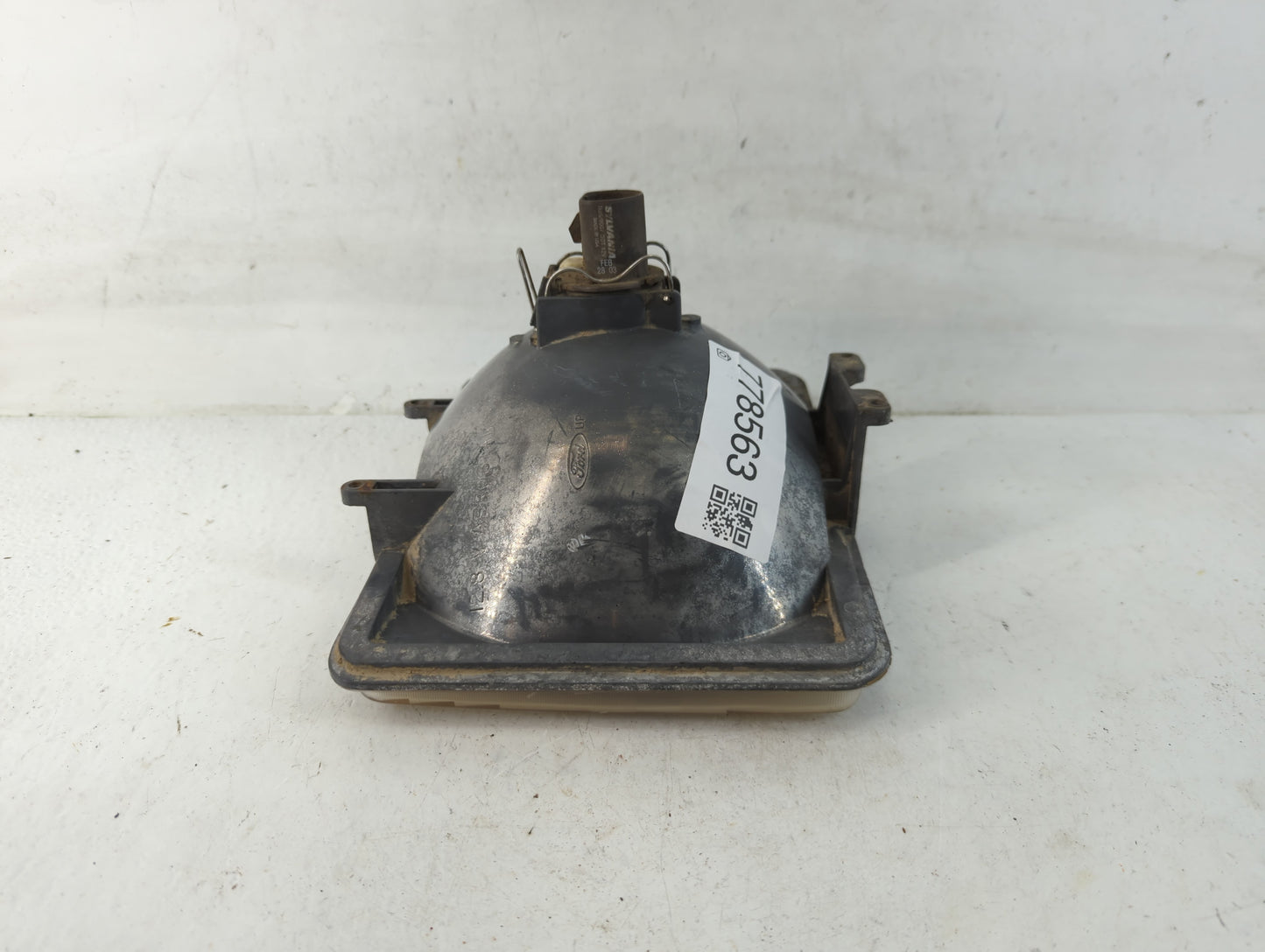 2001 Chrysler Town & Country Driver Left Oem Head Light Headlight Lamp - Oemusedautoparts1.com