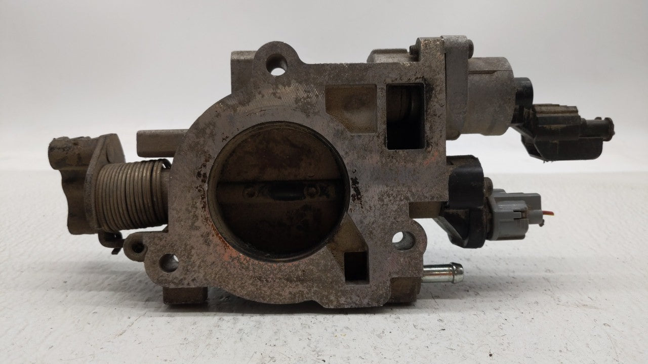 2003 Chrysler Voyager Throttle Body P/N:11200006AB Fits Fits 2004 2005 2006 2007 OEM Used Auto Parts - Oemusedautoparts1.com