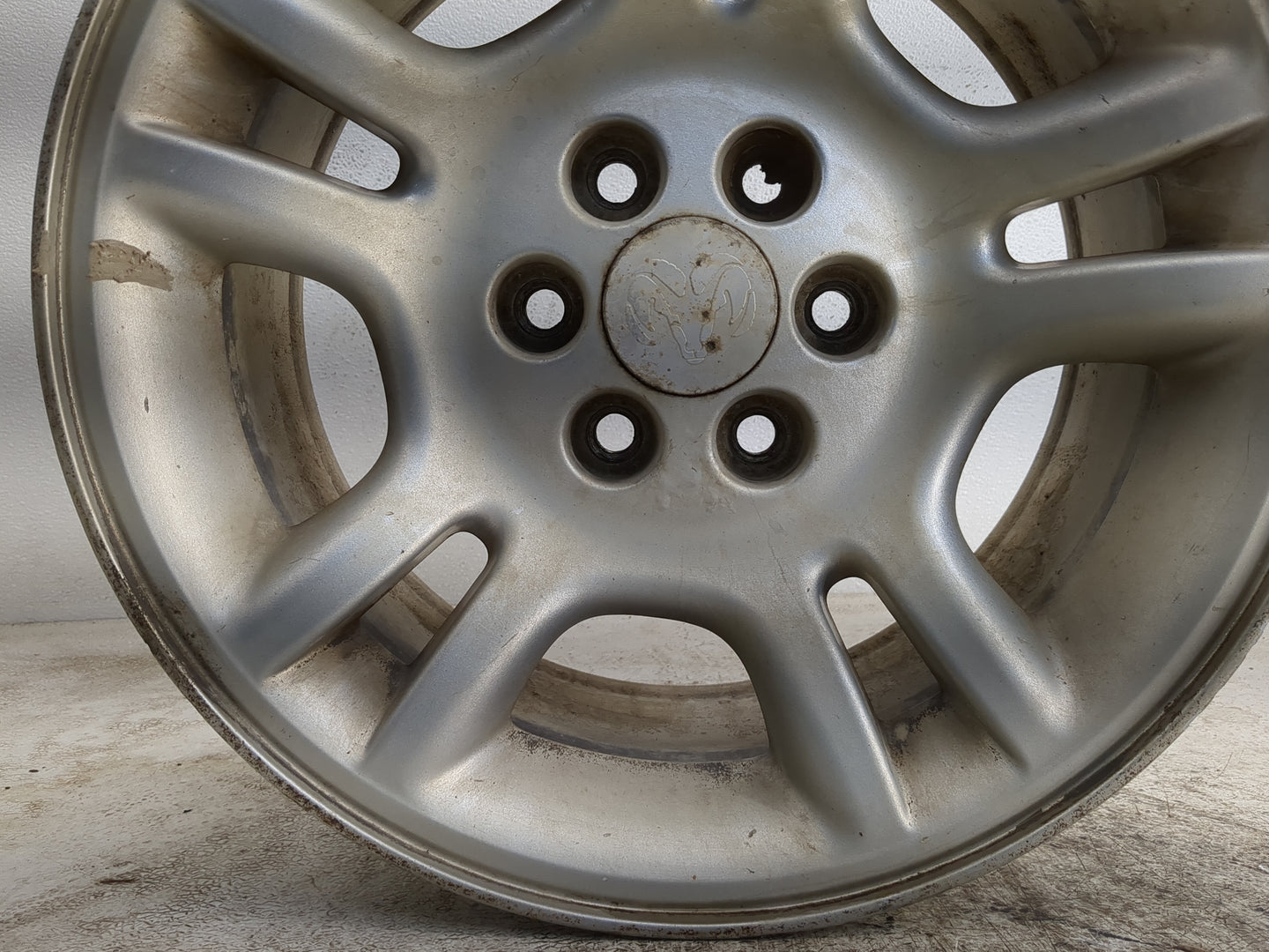 2001-2004 Dodge Dakota Oem Wheel Rim - Oemusedautoparts1.com