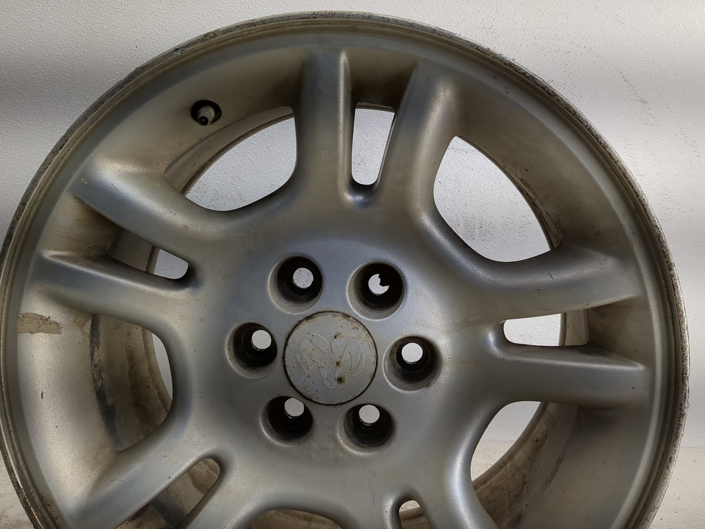 2001-2004 Dodge Dakota Oem Wheel Rim - Oemusedautoparts1.com