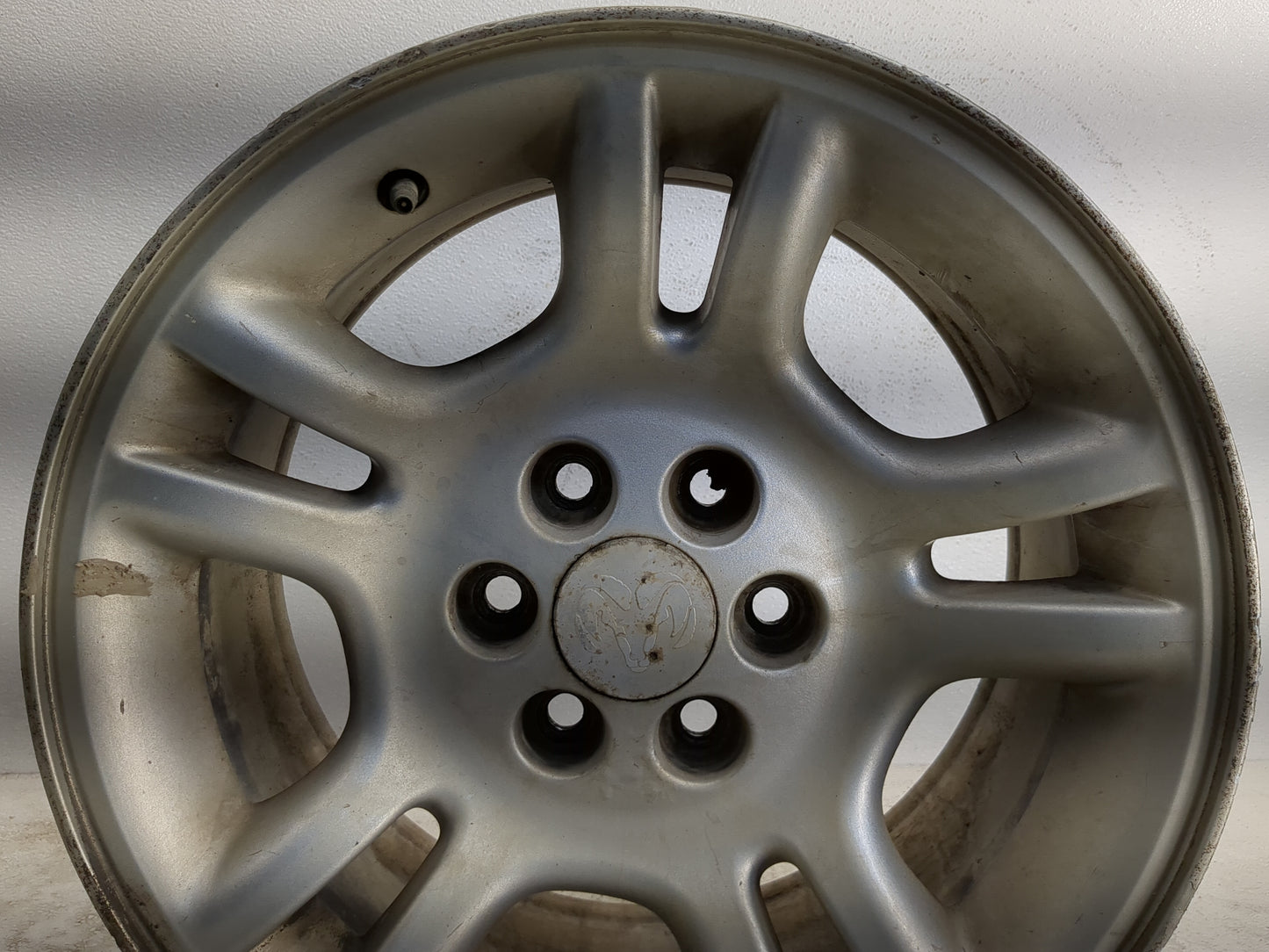 2001-2004 Dodge Dakota Oem Wheel Rim - Oemusedautoparts1.com