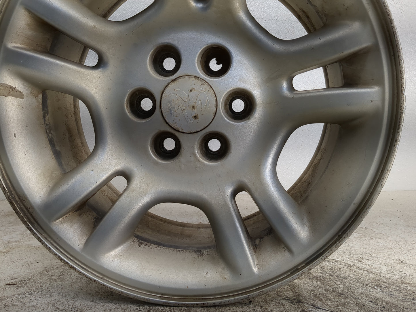 2001-2004 Dodge Dakota Oem Wheel Rim - Oemusedautoparts1.com