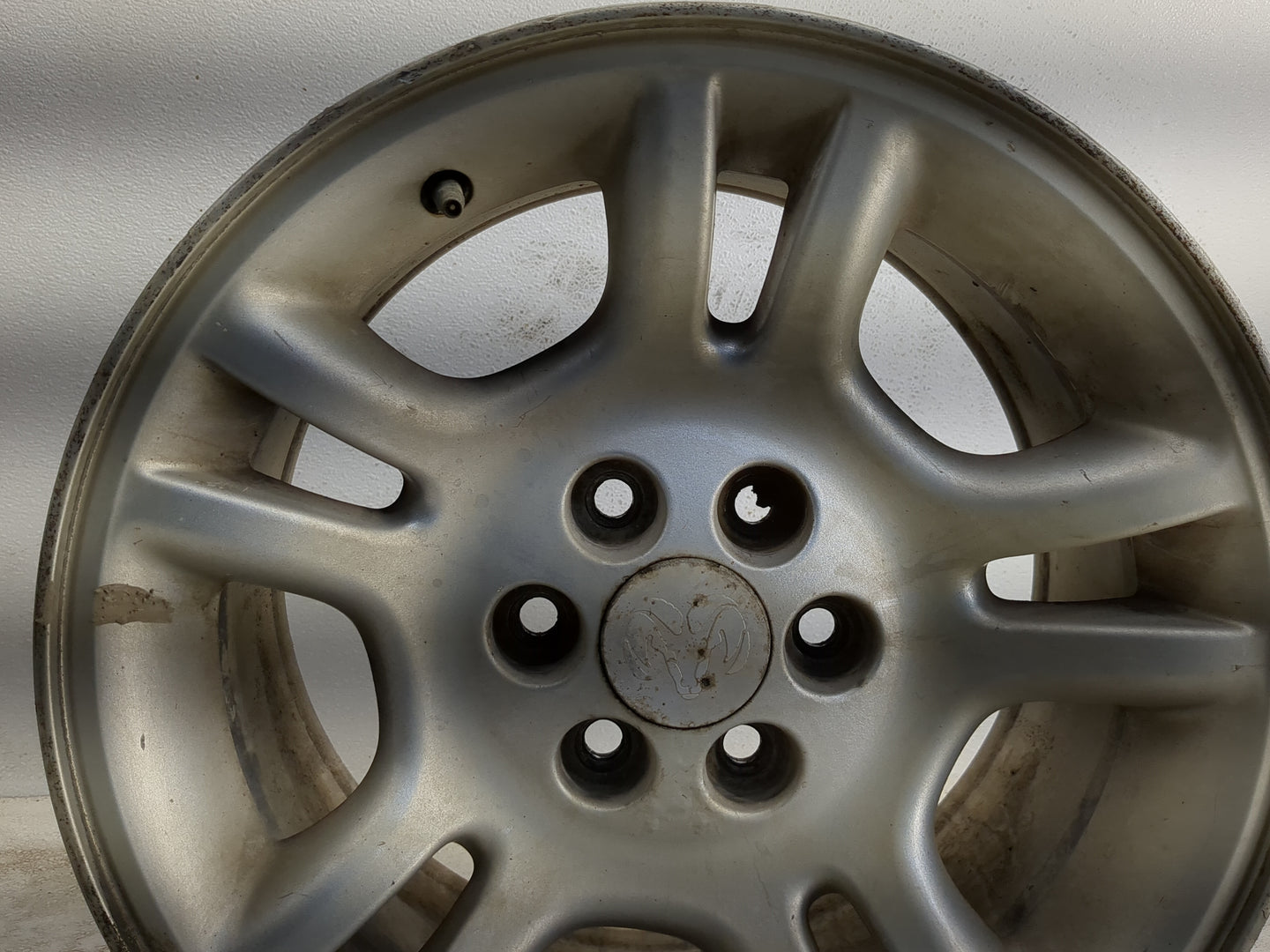 2001-2004 Dodge Dakota Oem Wheel Rim - Oemusedautoparts1.com