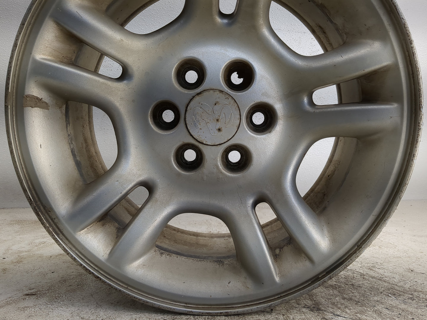 2001-2004 Dodge Dakota Oem Wheel Rim - Oemusedautoparts1.com