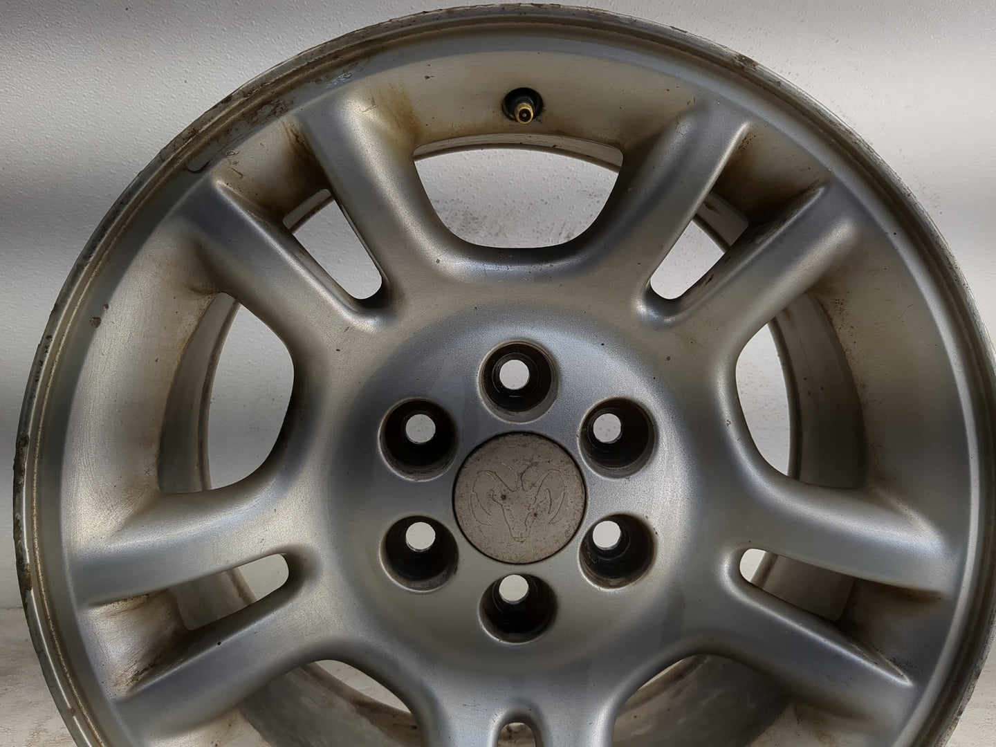 2001-2004 Dodge Dakota Oem Wheel Rim - Oemusedautoparts1.com
