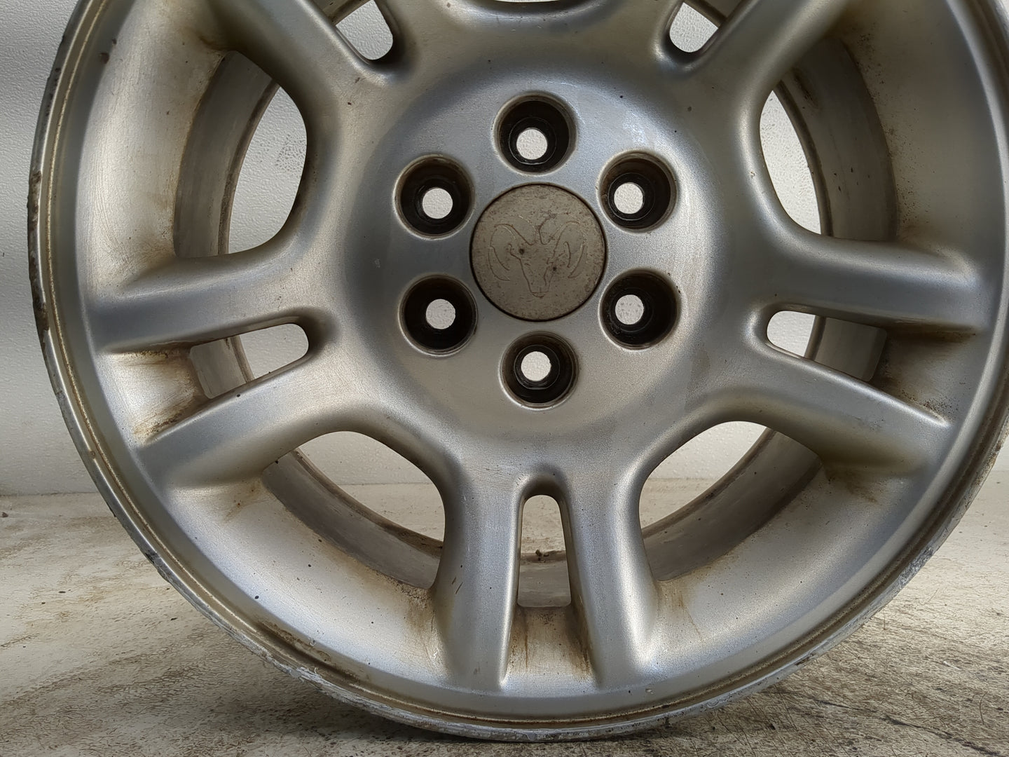 2001-2004 Dodge Dakota Oem Wheel Rim - Oemusedautoparts1.com