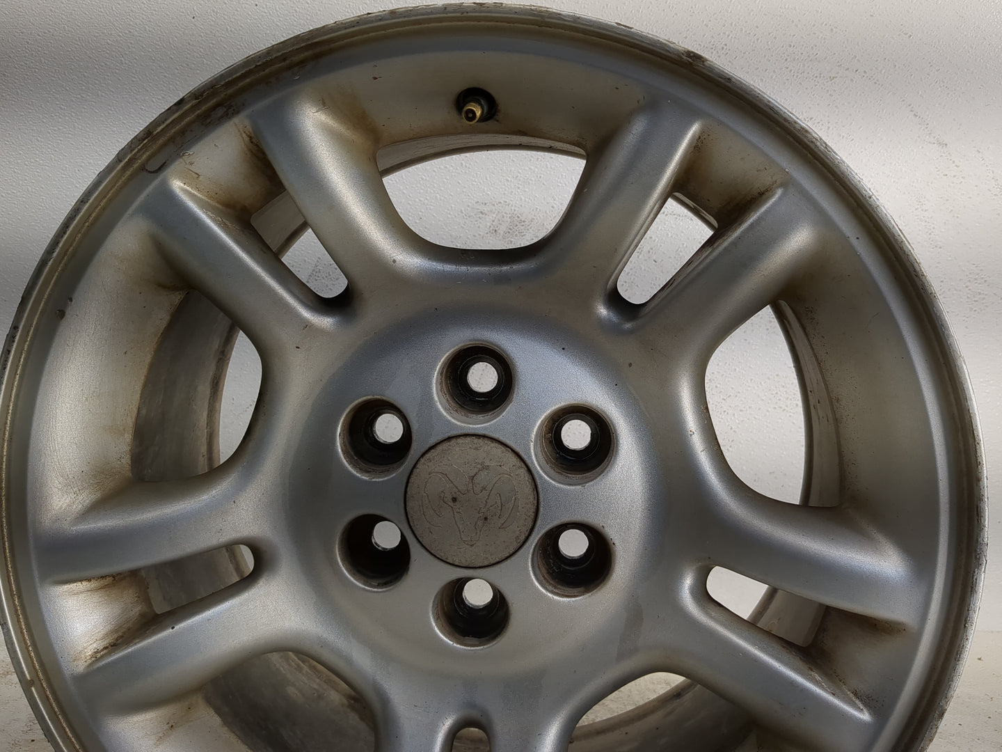 2001-2004 Dodge Dakota Oem Wheel Rim - Oemusedautoparts1.com