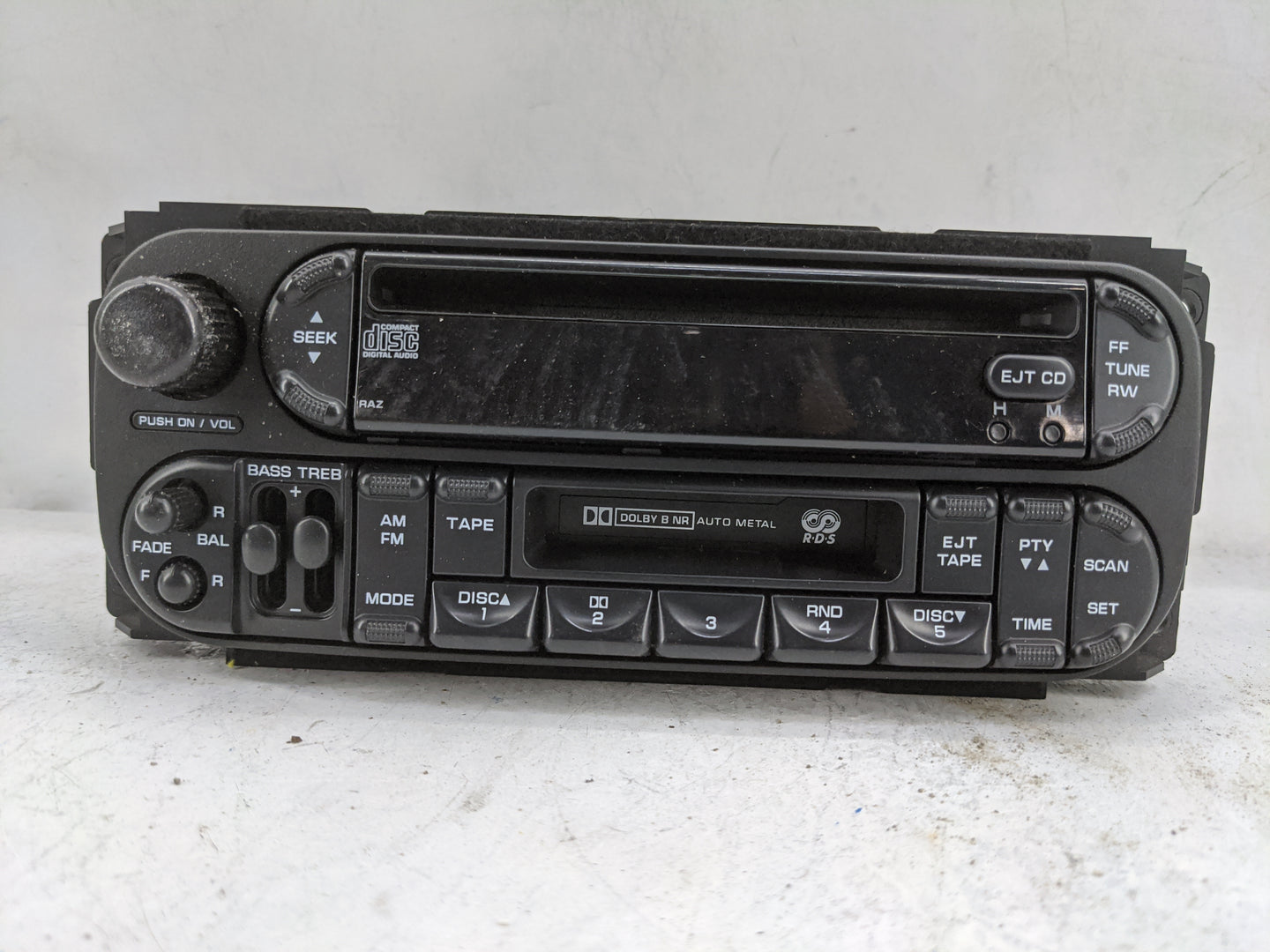 2002-2004 Dodge Dakota Radio AM FM Cd Player Receiver Replacement P/N:P05064300AC Fits Fits 2002 2003 2004 2005 2006 2007 OE