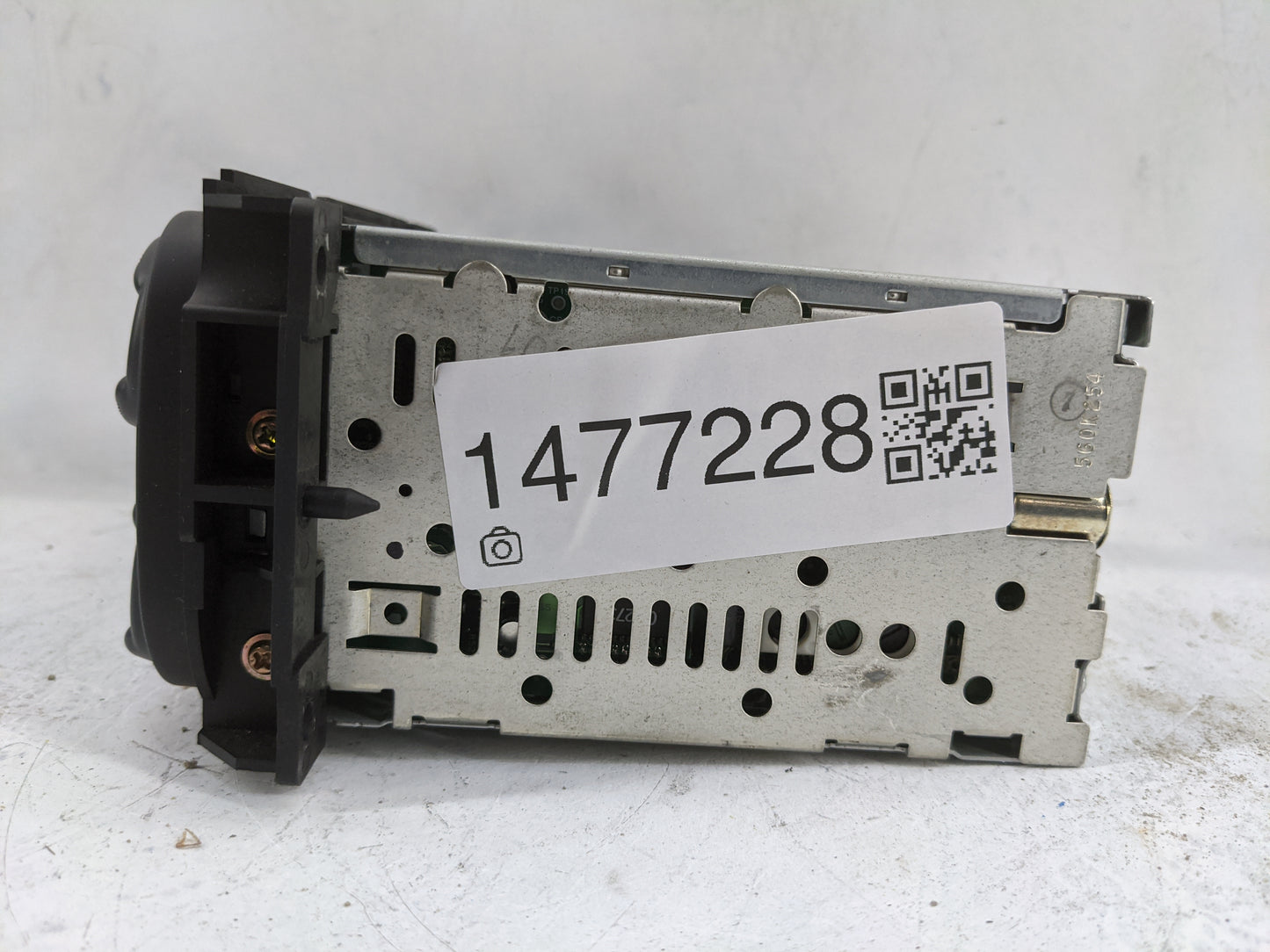 2002-2004 Dodge Dakota Radio AM FM Cd Player Receiver Replacement P/N:P05064300AC Fits Fits 2002 2003 2004 2005 2006 2007 OE