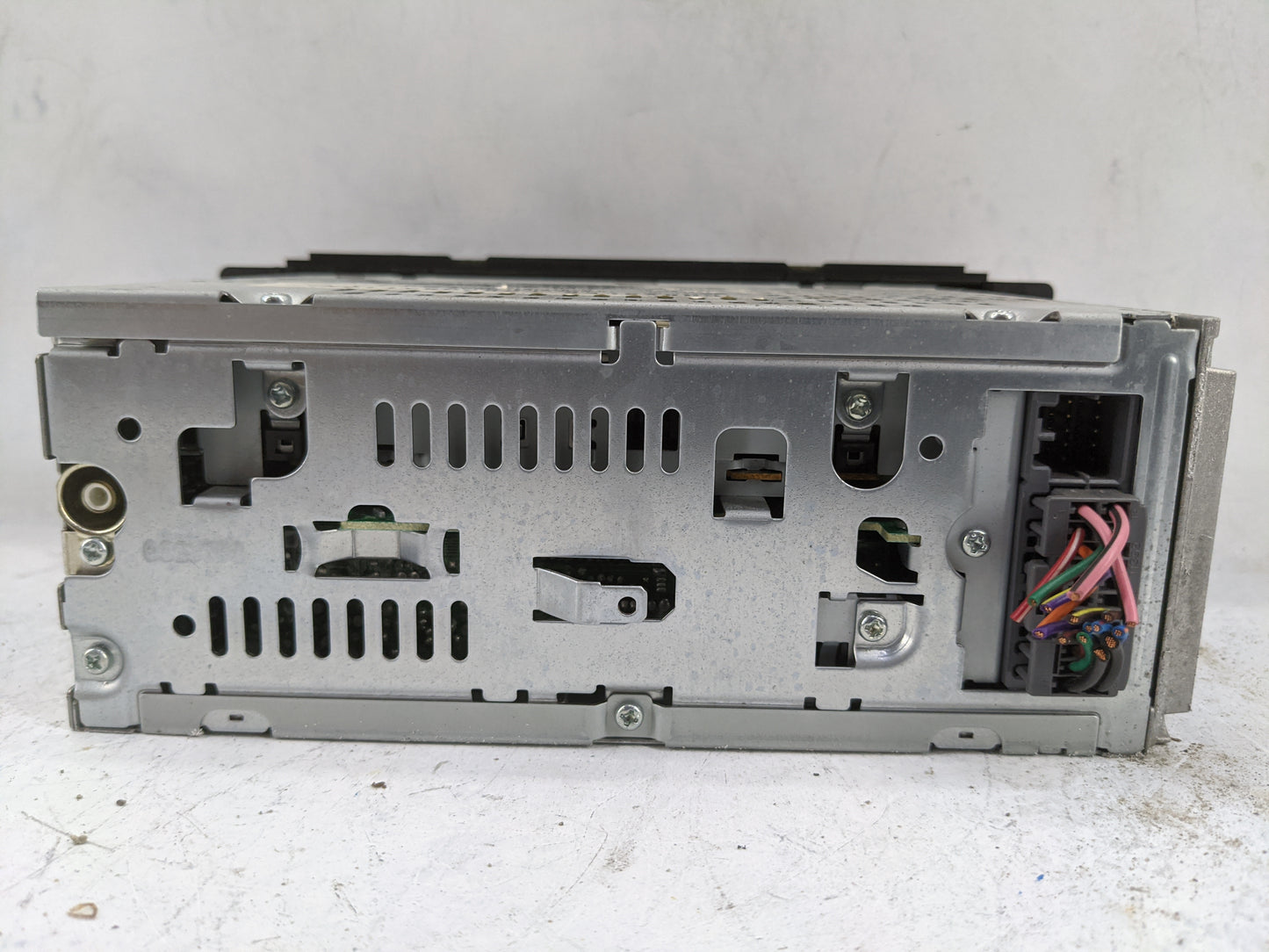2002-2004 Dodge Dakota Radio AM FM Cd Player Receiver Replacement P/N:P05064300AC Fits Fits 2002 2003 2004 2005 2006 2007 OE