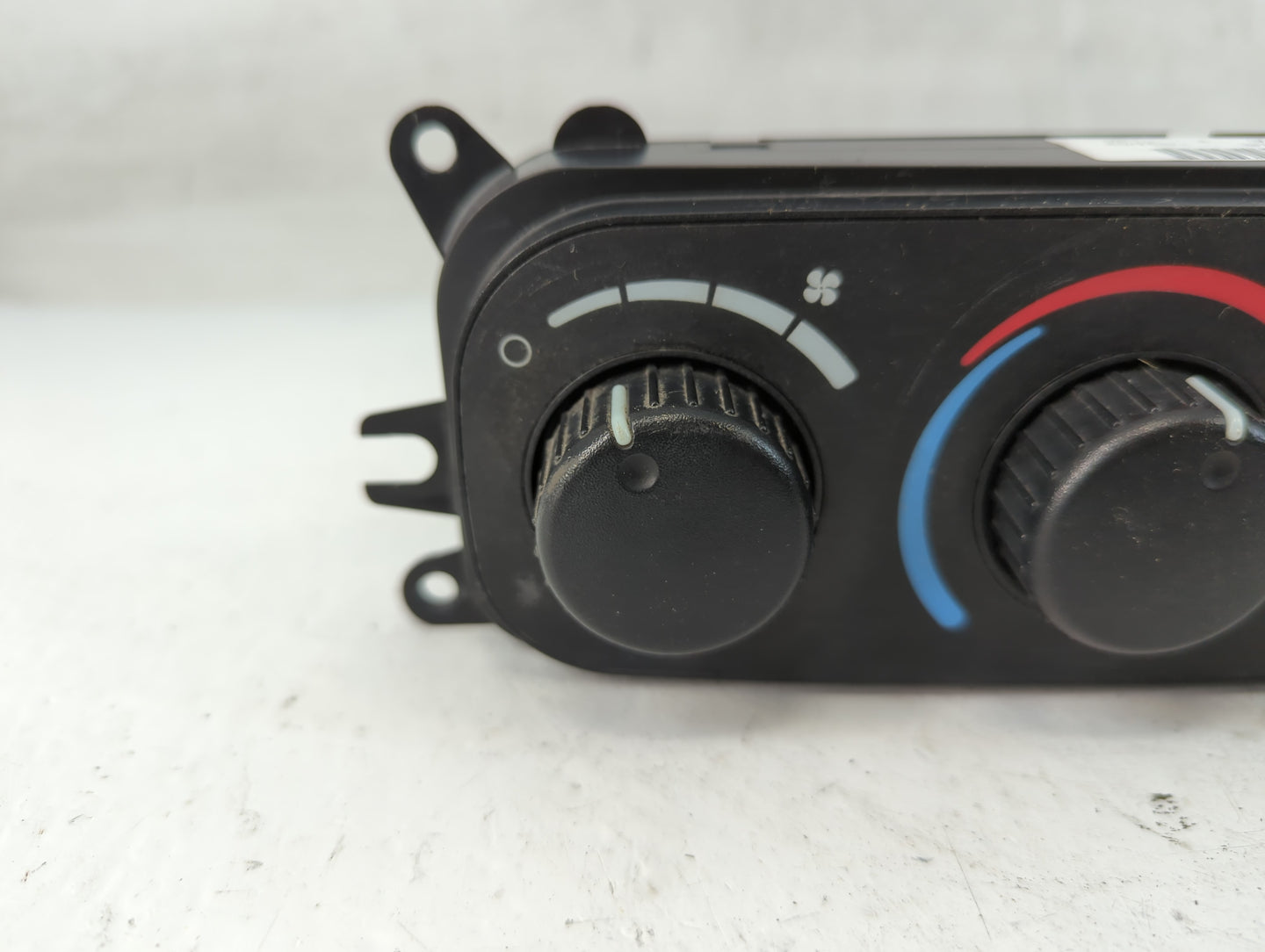 2003-2004 Dodge Dakota Climate Control Module Temperature AC/Heater Replacement Fits Fits 2003 2004 2005 OEM Used Auto Parts
