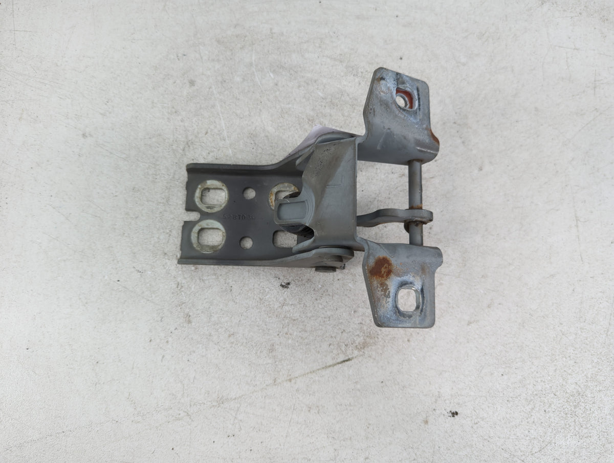 2003 Dodge Durango Driver Left Hood Hinge 1079904 - Oemusedautoparts1.com