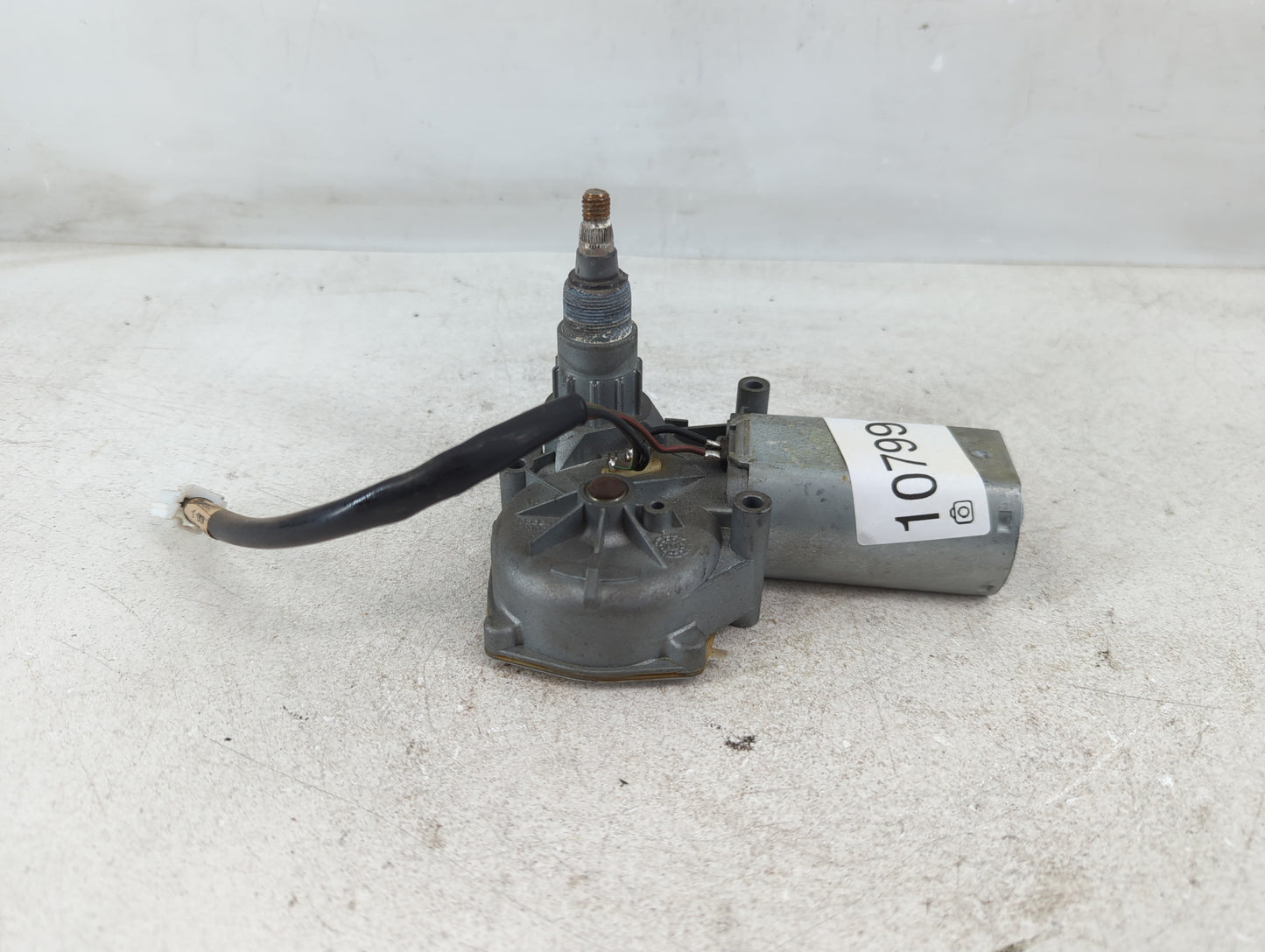 2003 Dodge Durango Central Vaccum Lock Pump 53506045 - Oemusedautoparts1.com