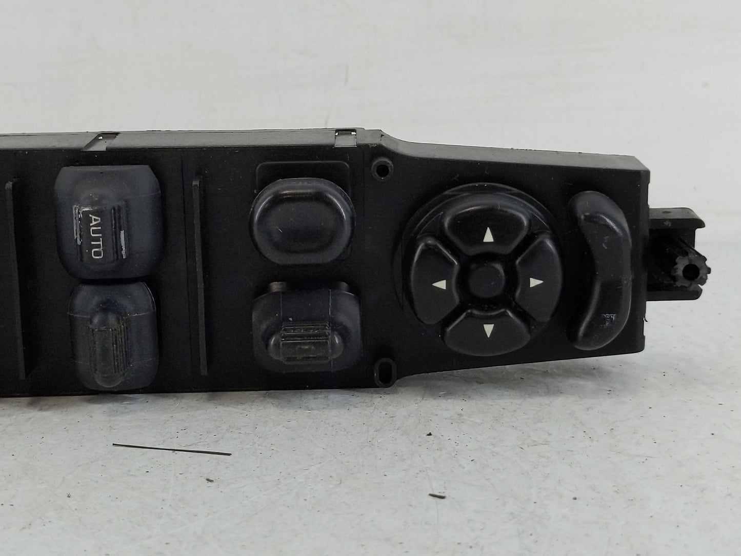 2001-2003 Dodge Durango Master Power Window Switch Replacement Driver Side Left P/N:211210-107 Fits OEM Used Auto Parts - Oe