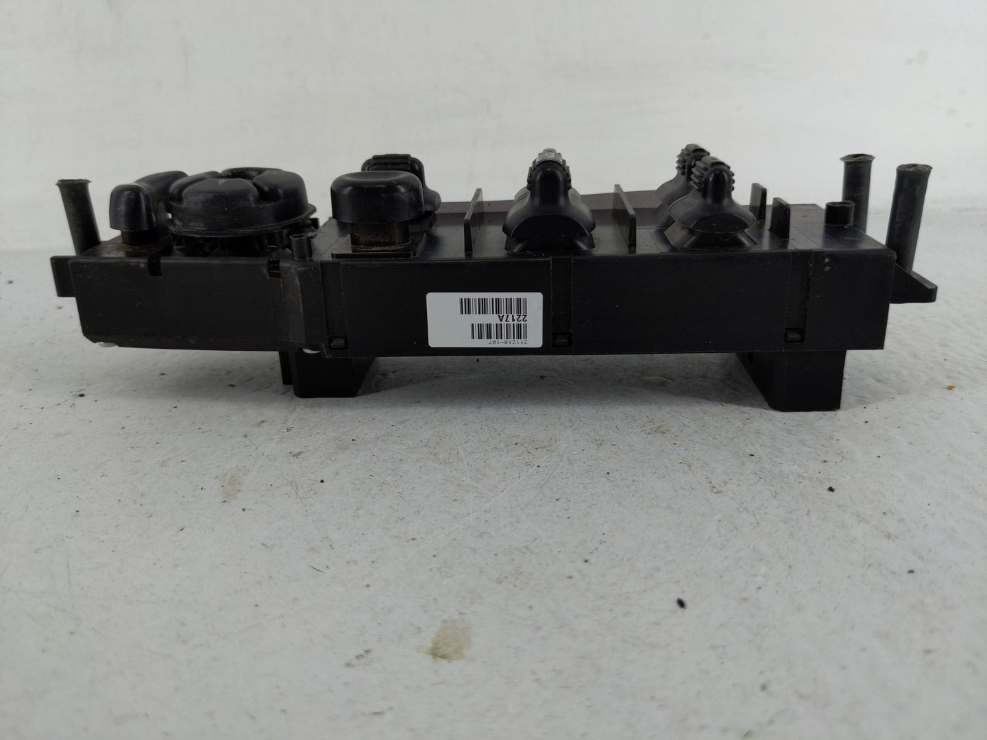 2001-2003 Dodge Durango Master Power Window Switch Replacement Driver Side Left P/N:211210-107 Fits OEM Used Auto Parts - Oe