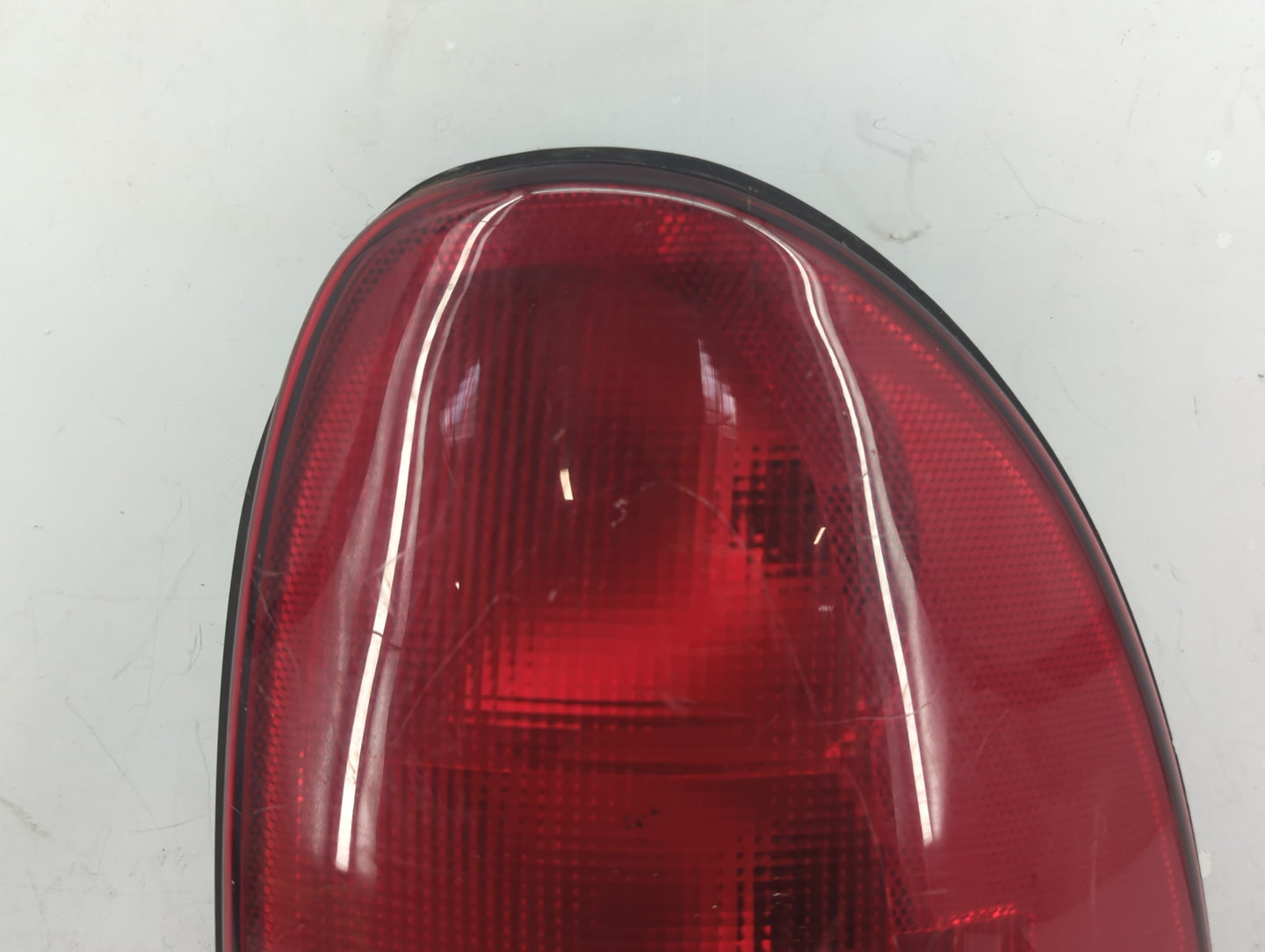 1998-2003 Dodge Durango Tail Light Assembly Passenger Right OEM P/N:4576362 Fits Fits 1996 1997 1998 1999 2000 2001 2002 200
