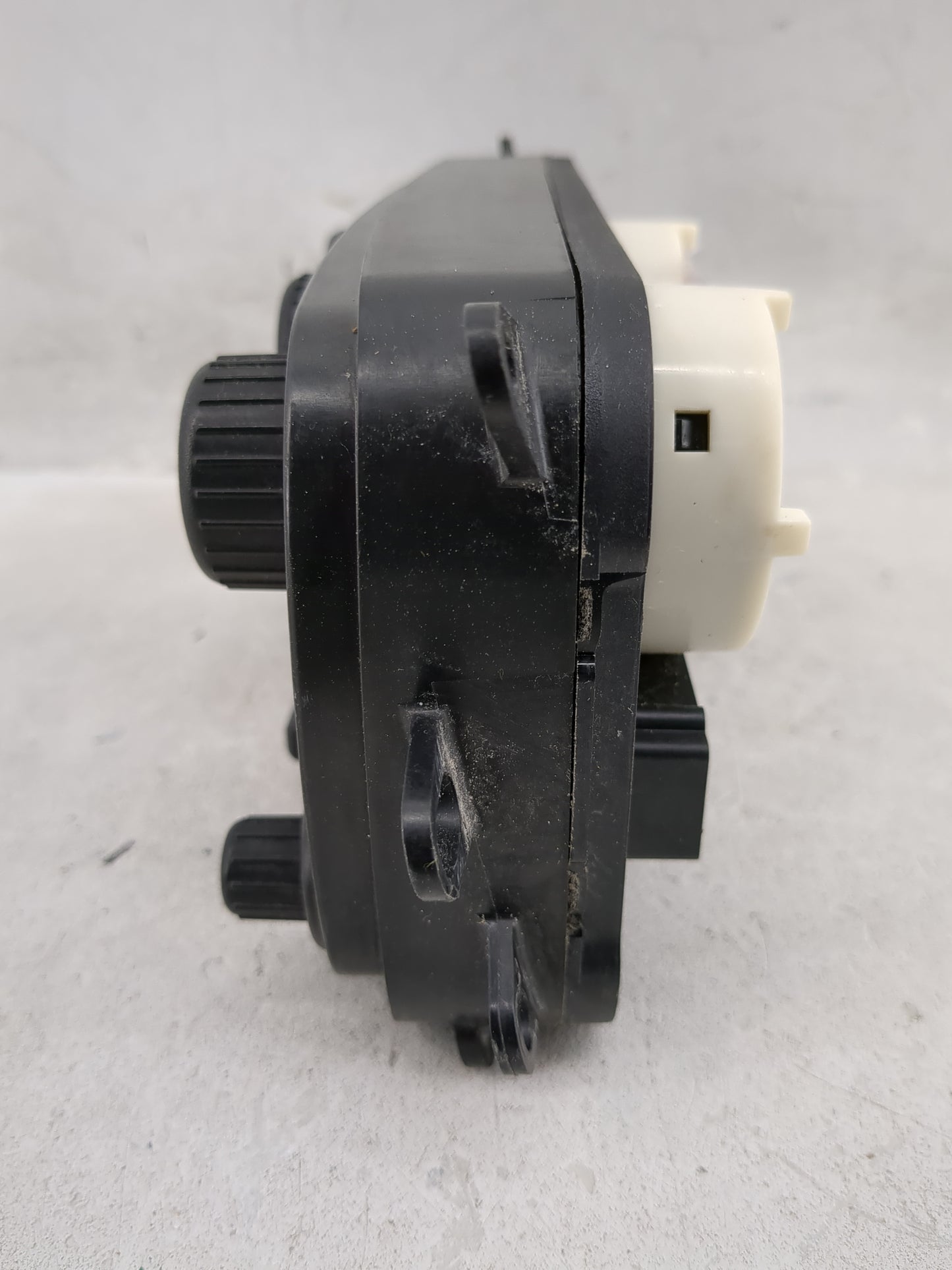 2002-2003 Dodge Durango Climate Control Module Temperature AC/Heater Replacement P/N:P55056249AE Fits Fits 2002 2003 OEM Use