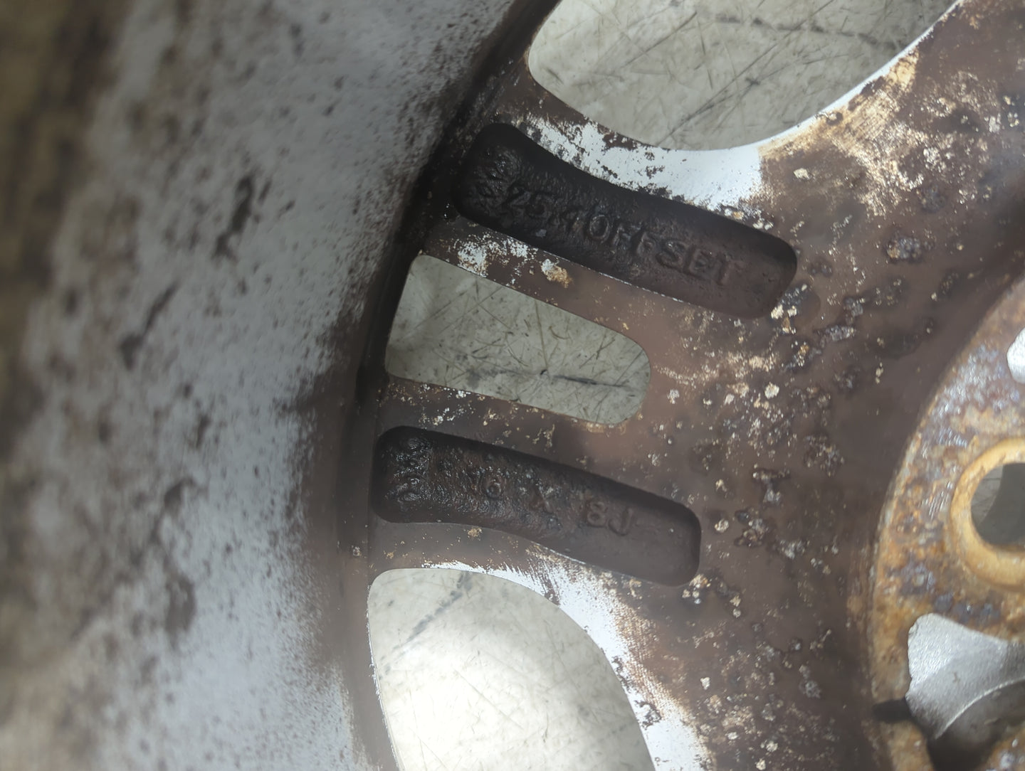 2003 Dodge Durango Oem Wheel Rim 5029968 - Oemusedautoparts1.com