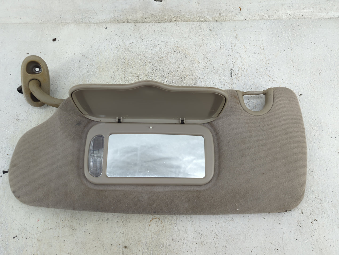 2003 Dodge Durango Sun Visor Shade Replacement Driver Left Mirror Fits OEM Used Auto Parts - Oemusedautoparts1.com