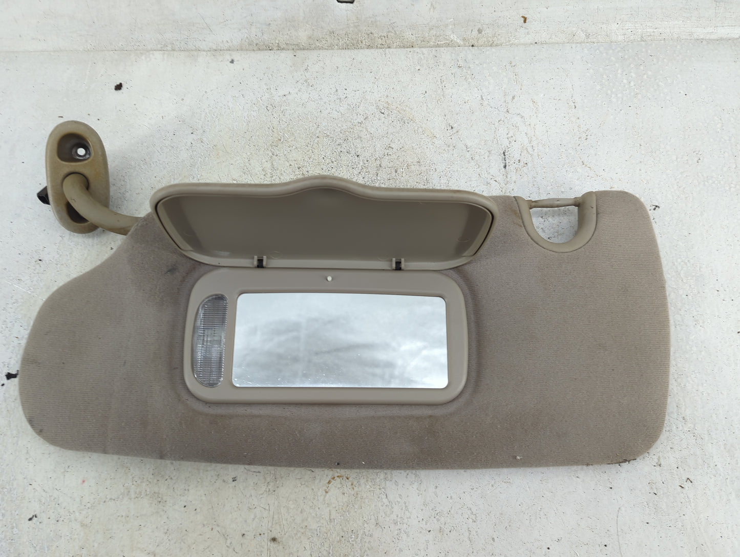 2003 Dodge Durango Sun Visor Shade Replacement Driver Left Mirror Fits OEM Used Auto Parts - Oemusedautoparts1.com