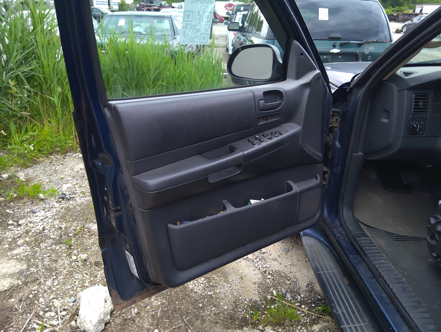 2003 Dodge Durango Front Left Driver Interior Door Panel Trim 5034875 - Oemusedautoparts1.com