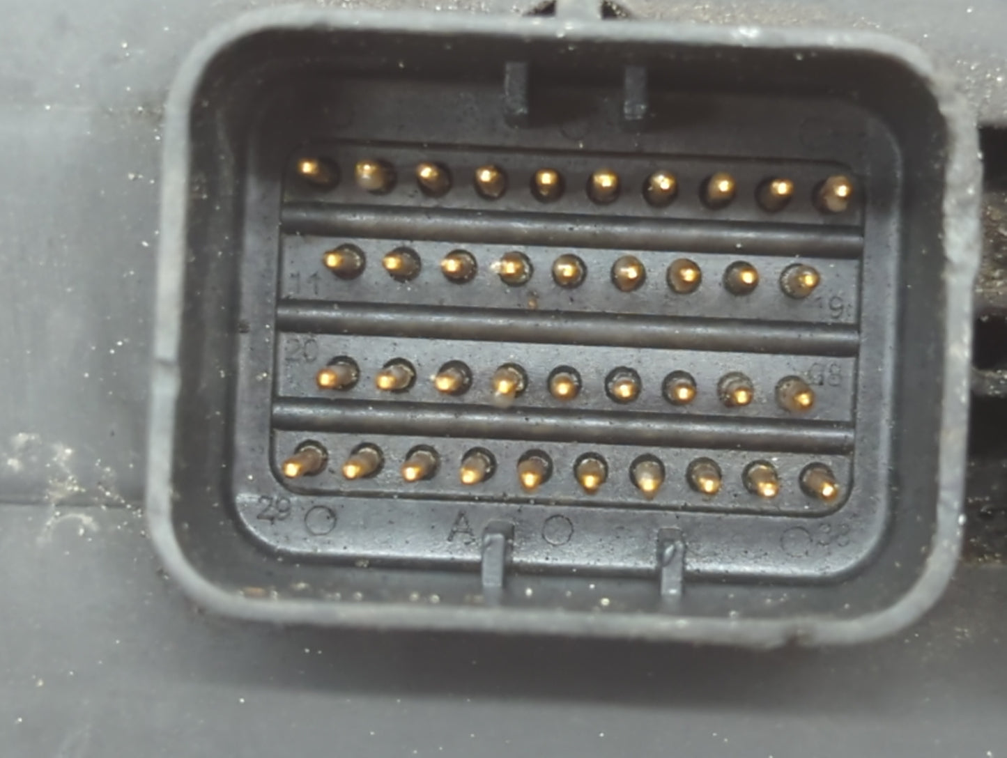 2003 Dodge Durango PCM Engine Control Computer ECU ECM PCU OEM P/N:P56029124AA Fits OEM Used Auto Parts - Oemusedautoparts1.