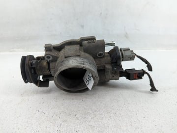 2001-2003 Dodge Durango Throttle Body P/N:63832119AF Fits Fits 2001 2002 2003 OEM Used Auto Parts - Oemusedautoparts1.com