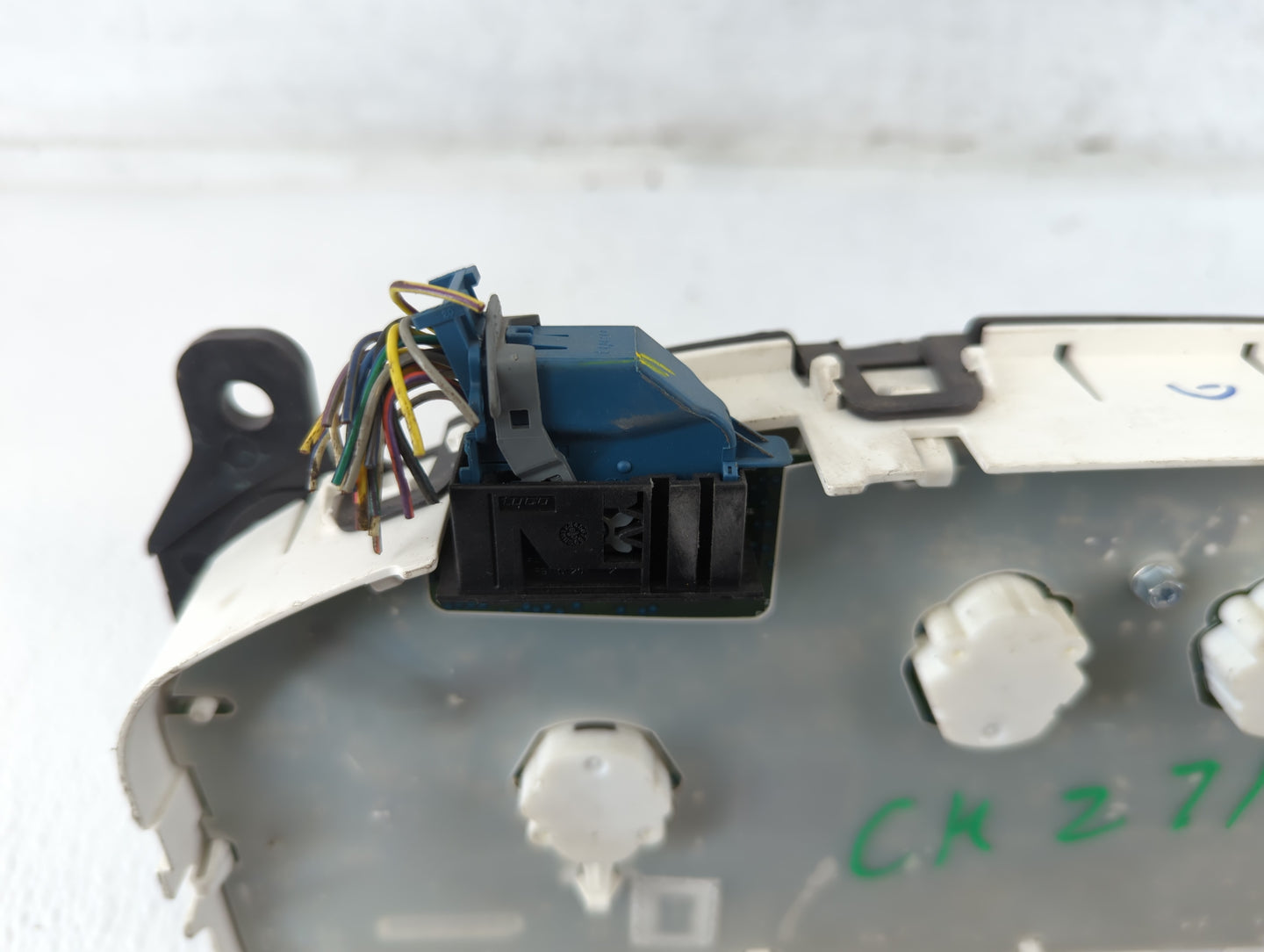 2003 Dodge Durango Instrument Cluster Speedometer Gauges Fits OEM Used Auto Parts - Oemusedautoparts1.com