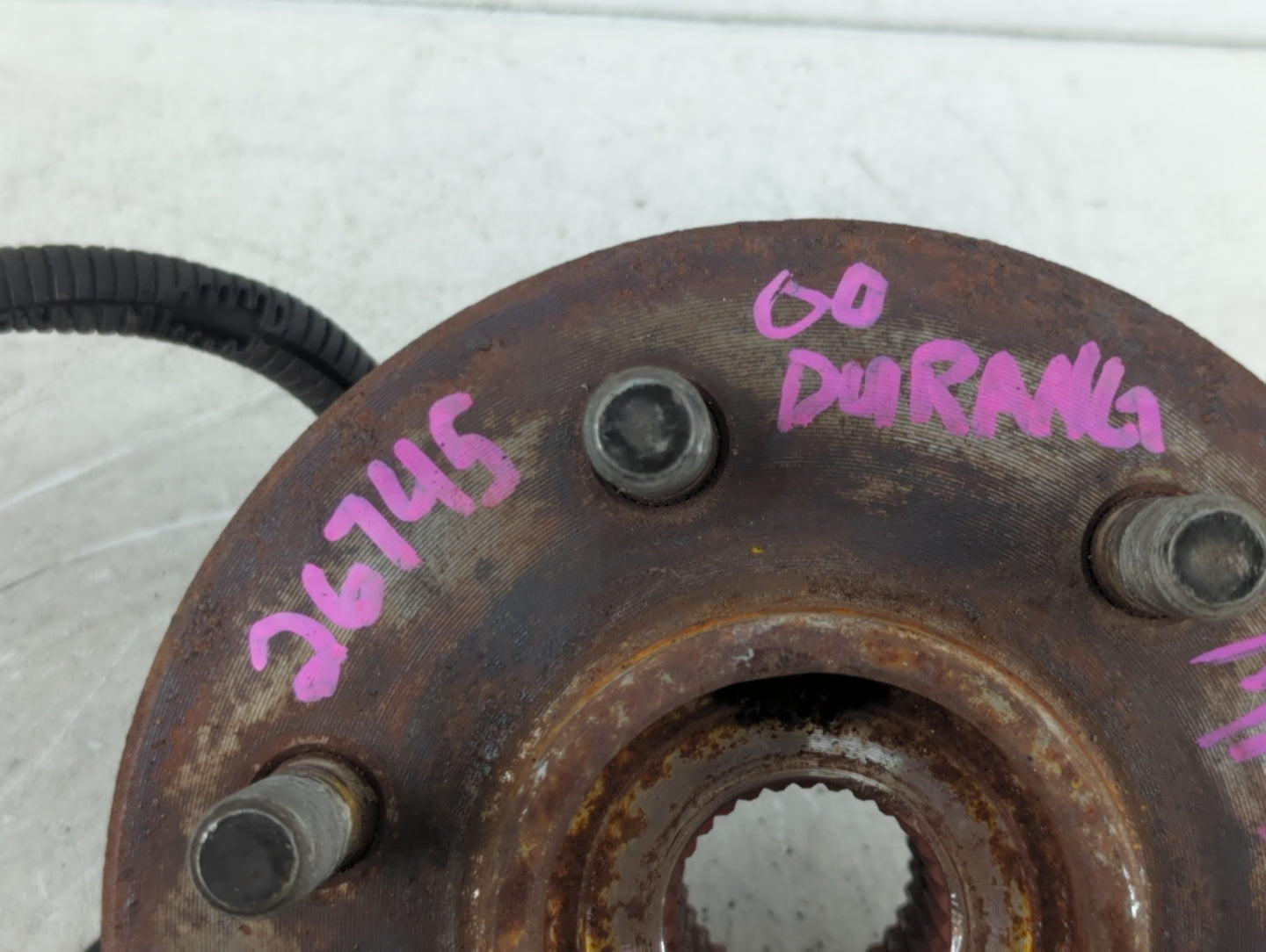 1998-2003 Dodge Durango Driver Front Wheel Hub Oem 701279 - Oemusedautoparts1.com