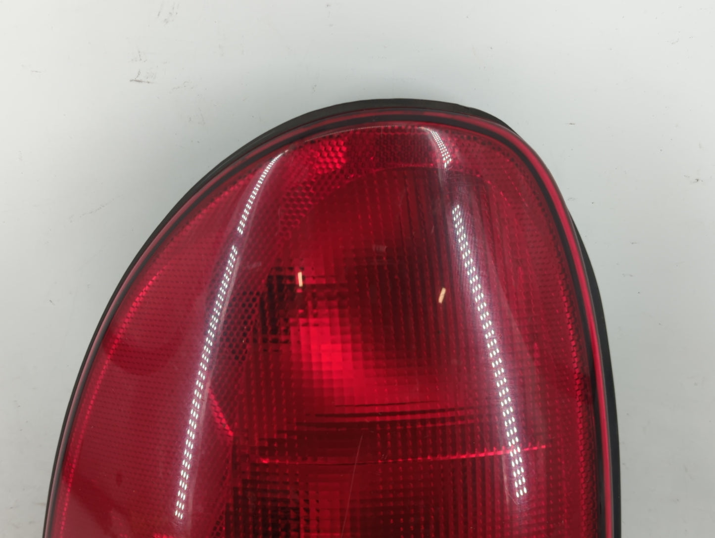 1998-2003 Dodge Durango Tail Light Assembly Driver Left OEM P/N:4576363 Fits Fits 1996 1997 1998 1999 2000 2001 2002 2003 OE