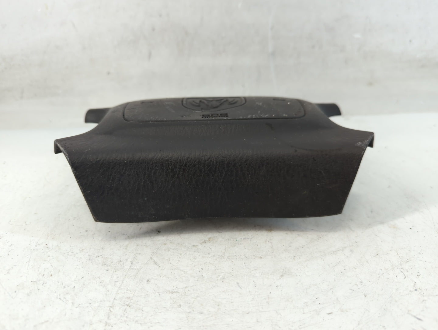 2002-2003 Dodge Durango Air Bag Driver Left Steering Wheel Mounted Fits Fits 2002 2003 OEM Used Auto Parts - Oemusedautopart
