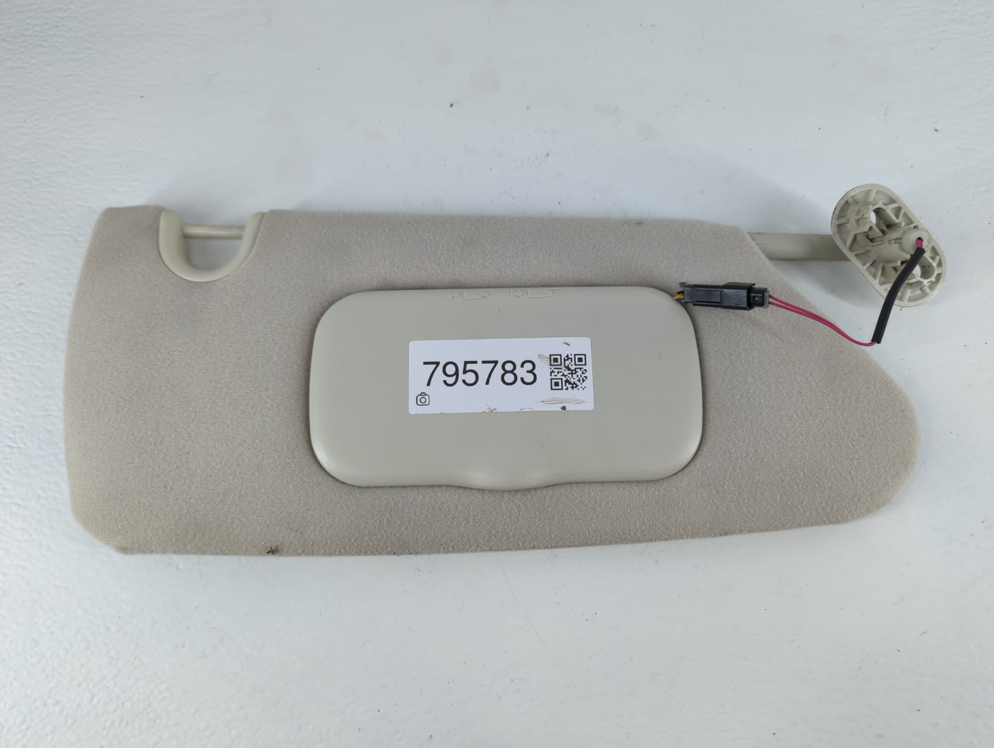 2003 Dodge Durango Sun Visor Shade Replacement Passenger Right Mirror Fits OEM Used Auto Parts - Oemusedautoparts1.com
