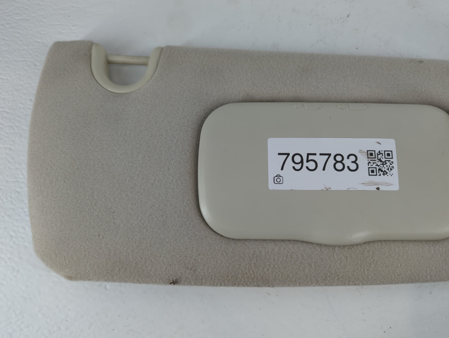 2003 Dodge Durango Sun Visor Shade Replacement Passenger Right Mirror Fits OEM Used Auto Parts - Oemusedautoparts1.com