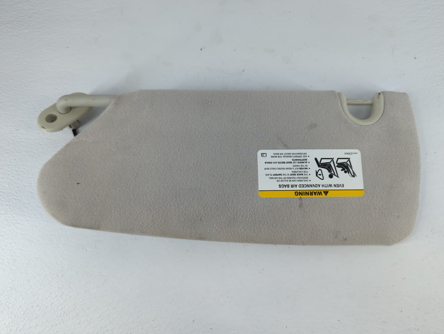 2003 Dodge Durango Sun Visor Shade Replacement Passenger Right Mirror Fits OEM Used Auto Parts - Oemusedautoparts1.com