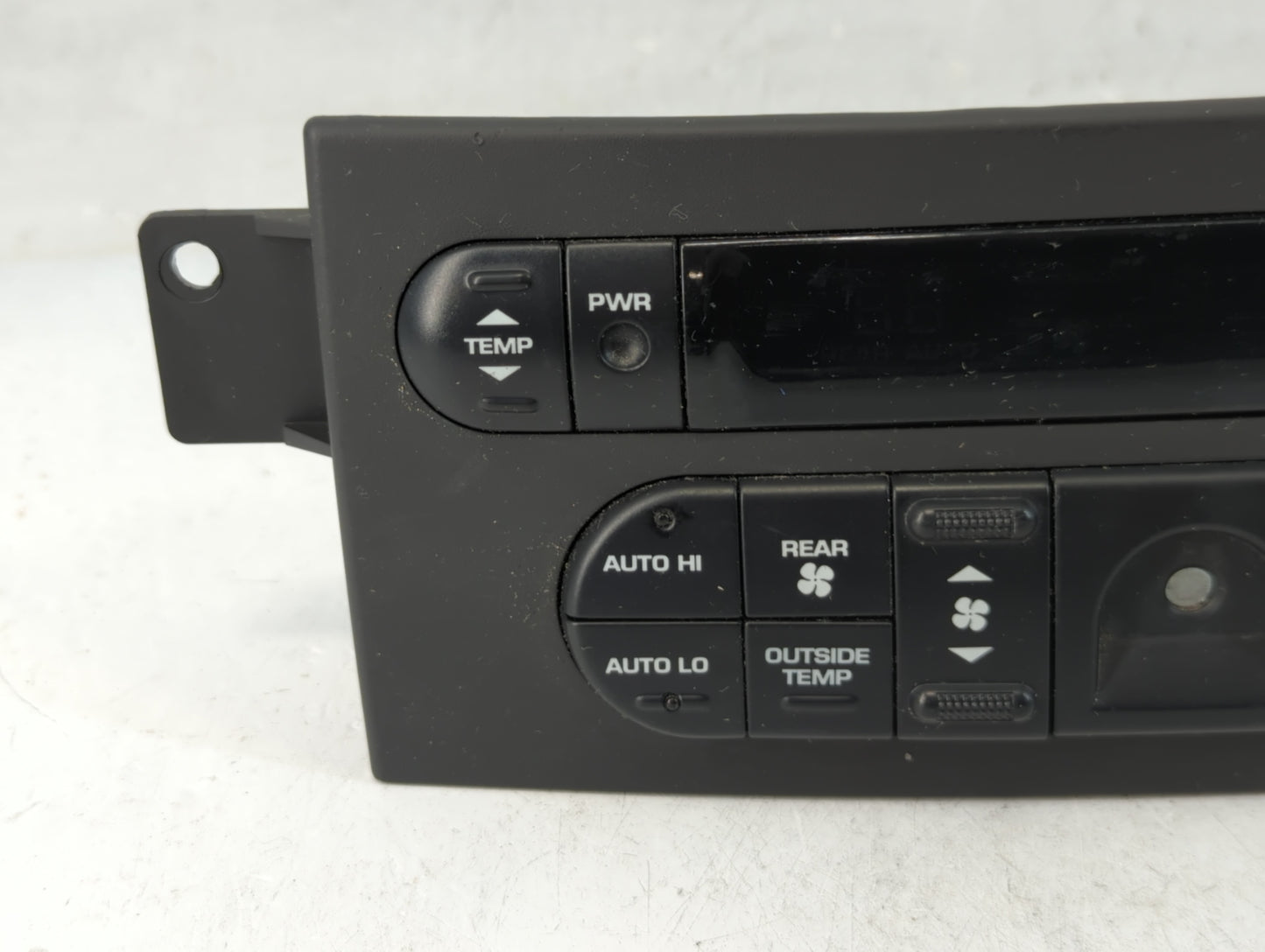 2001-2003 Dodge Durango Climate Control Module Temperature AC/Heater Replacement Fits Fits 2001 2002 2003 OEM Used Auto Part