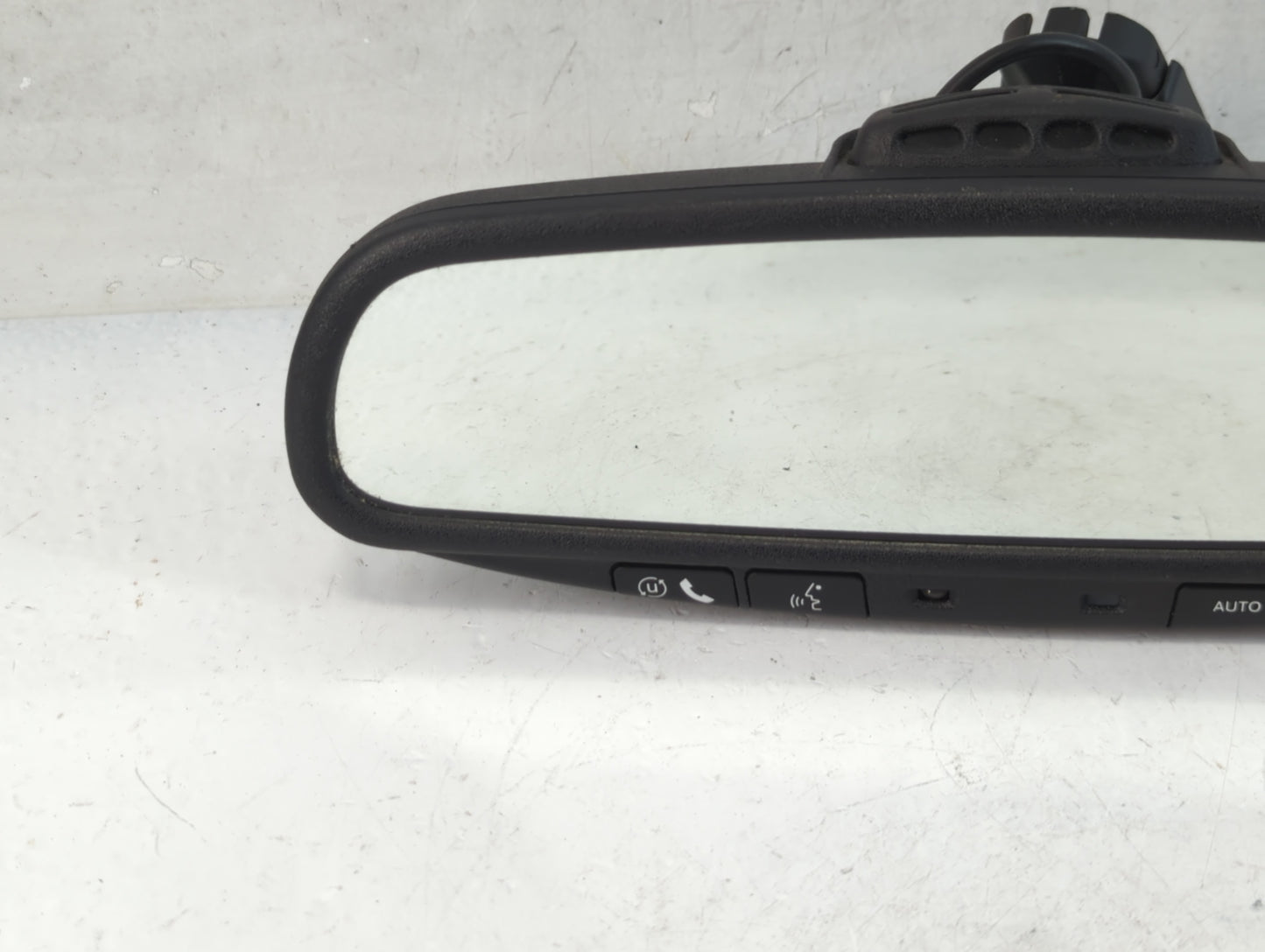 2003 Dodge Durango Interior Rear View Mirror Replacement OEM P/N:E11015622 Fits OEM Used Auto Parts - Oemusedautoparts1.com
