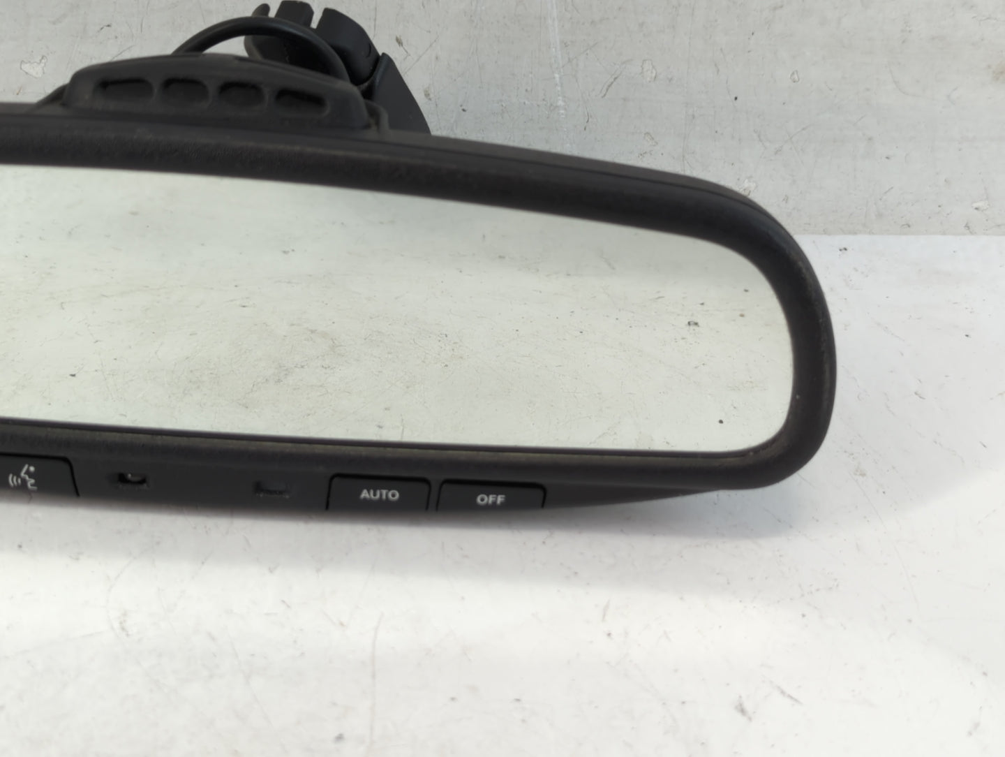 2003 Dodge Durango Interior Rear View Mirror Replacement OEM P/N:E11015622 Fits OEM Used Auto Parts - Oemusedautoparts1.com