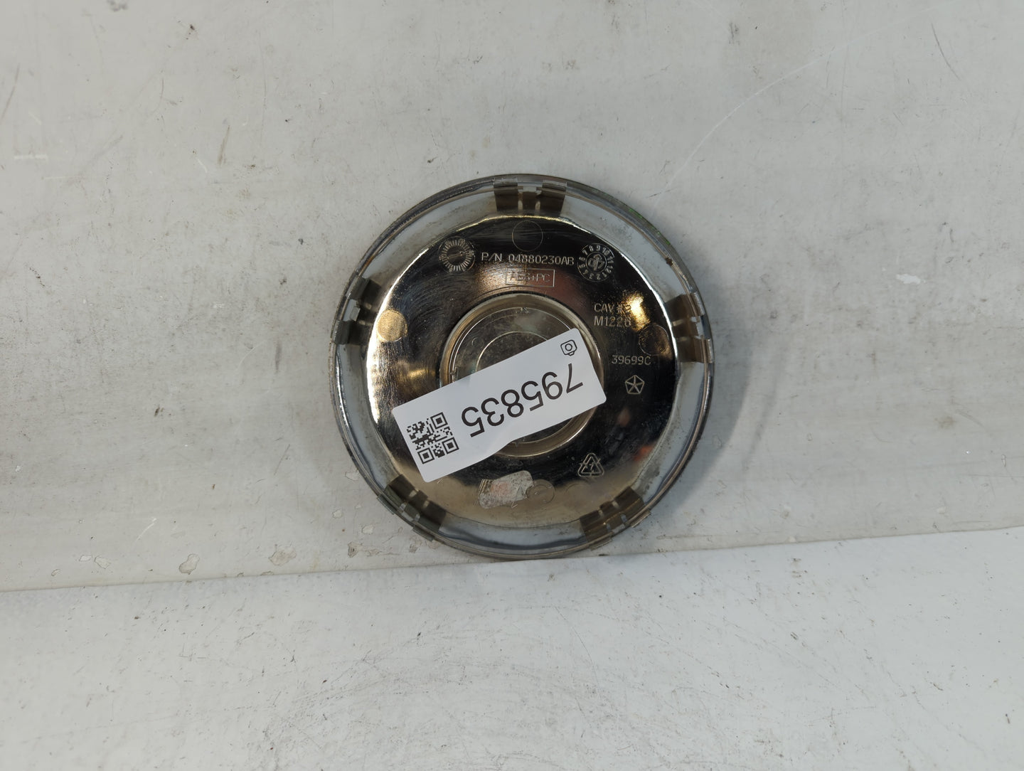 2003 Dodge Durango Center Cap Oem - Oemusedautoparts1.com
