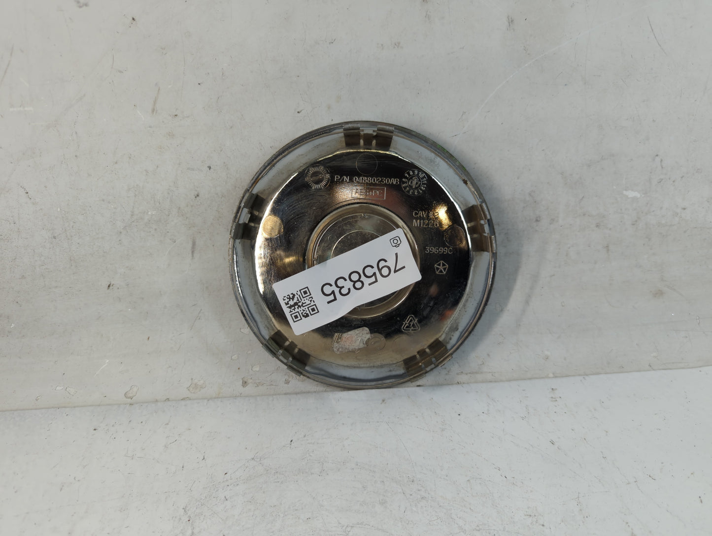 2003 Dodge Durango Center Cap Oem - Oemusedautoparts1.com