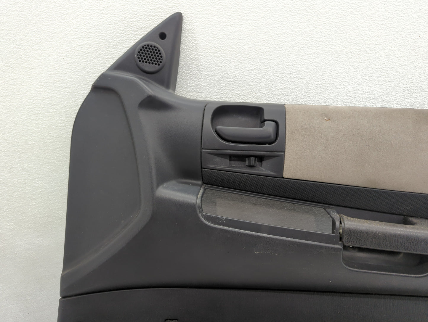 2003 Dodge Durango Front Right Passenger Interior Door Panel Trim - Oemusedautoparts1.com