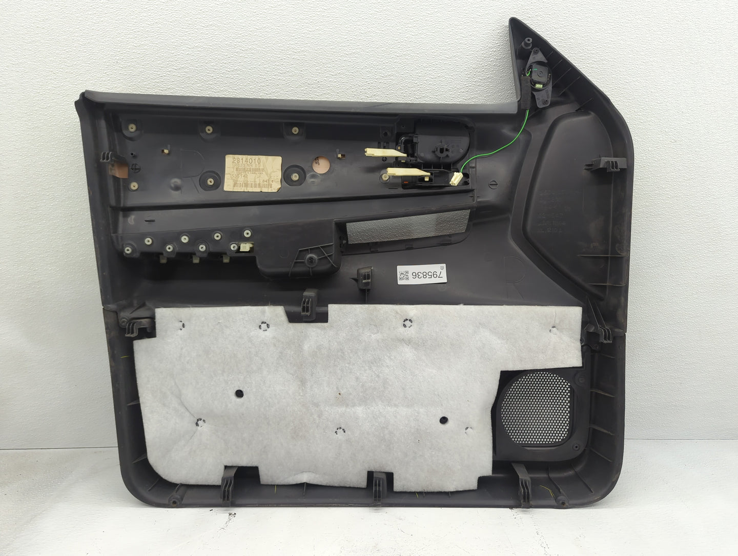 2003 Dodge Durango Front Right Passenger Interior Door Panel Trim - Oemusedautoparts1.com