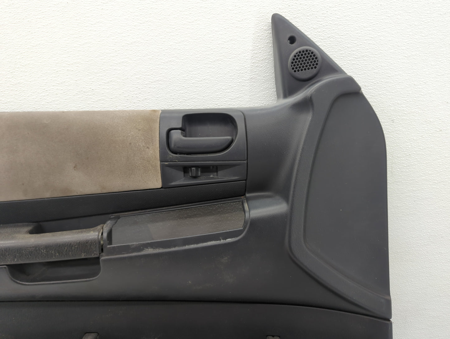 2003 Dodge Durango Front Left Driver Interior Door Panel Trim - Oemusedautoparts1.com