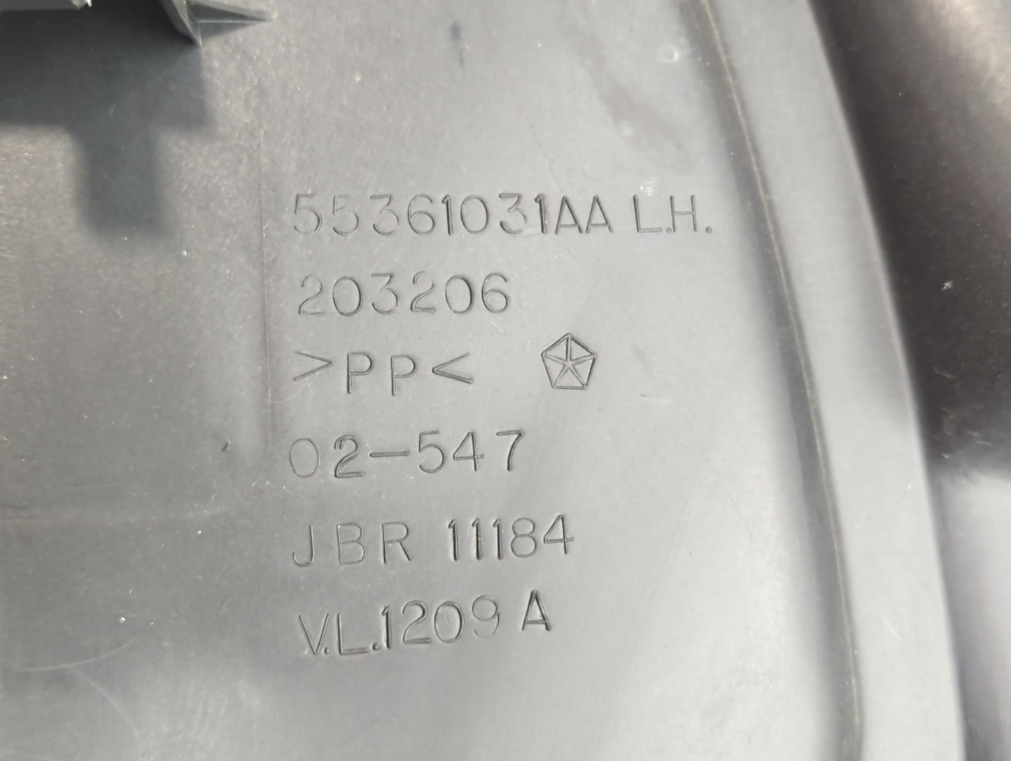 2003 Dodge Durango Front Left Driver Interior Door Panel Trim - Oemusedautoparts1.com