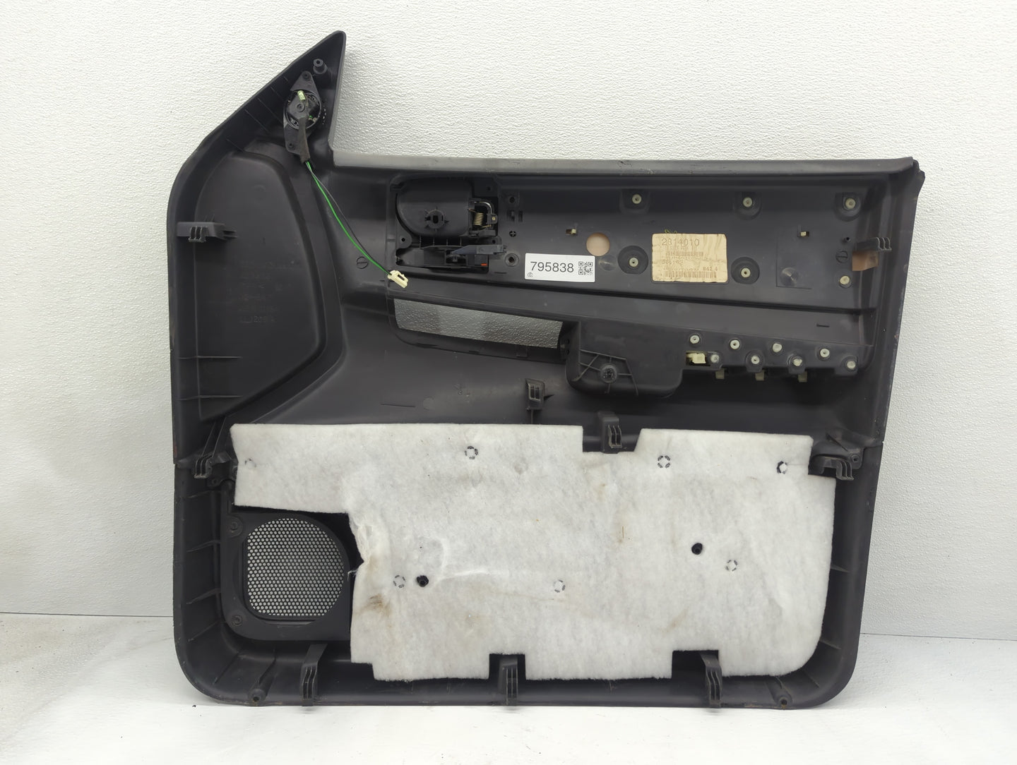 2003 Dodge Durango Front Left Driver Interior Door Panel Trim - Oemusedautoparts1.com